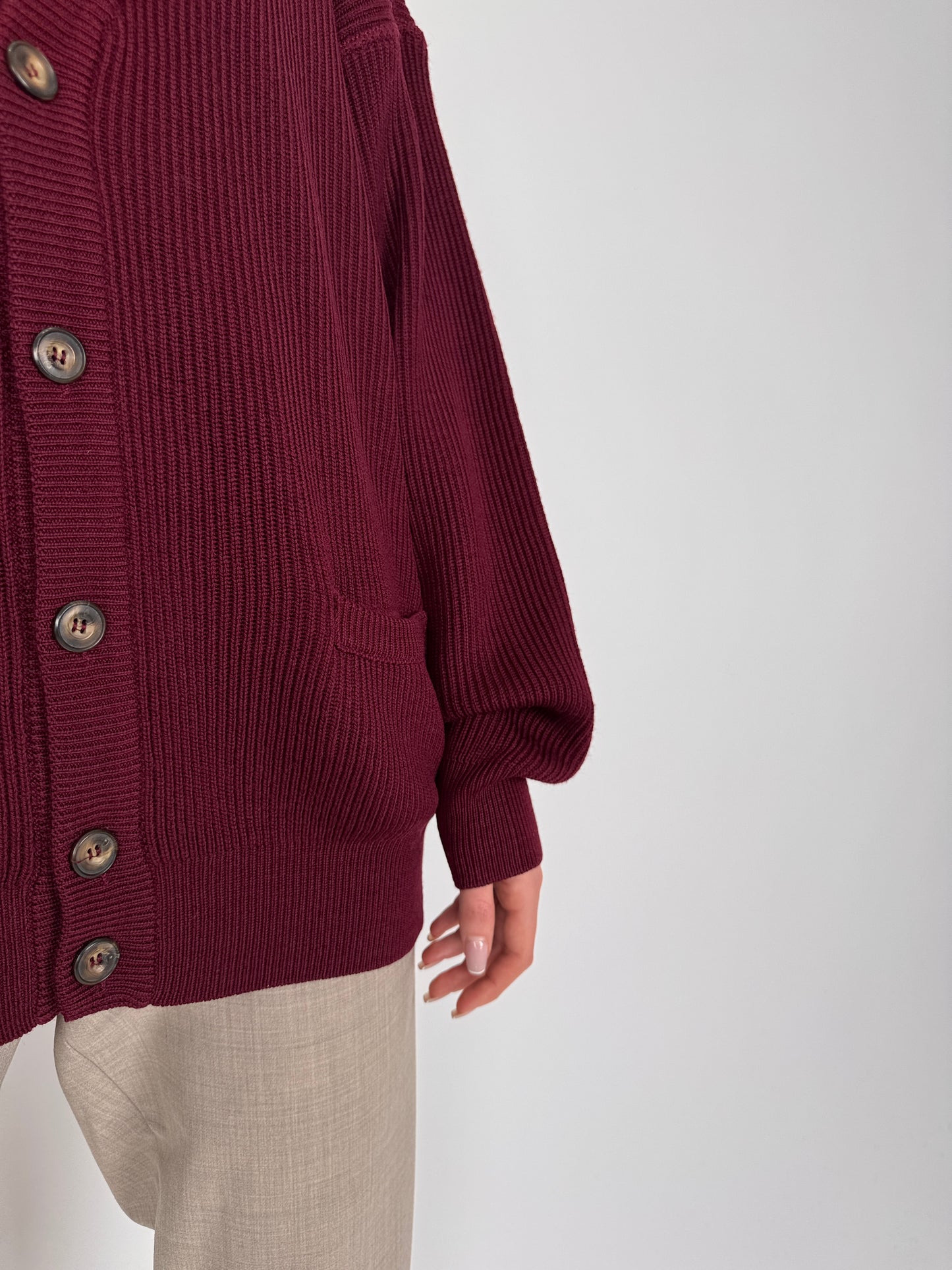 Cardigan burgundy super premium italian din lana extrem de fină groasă