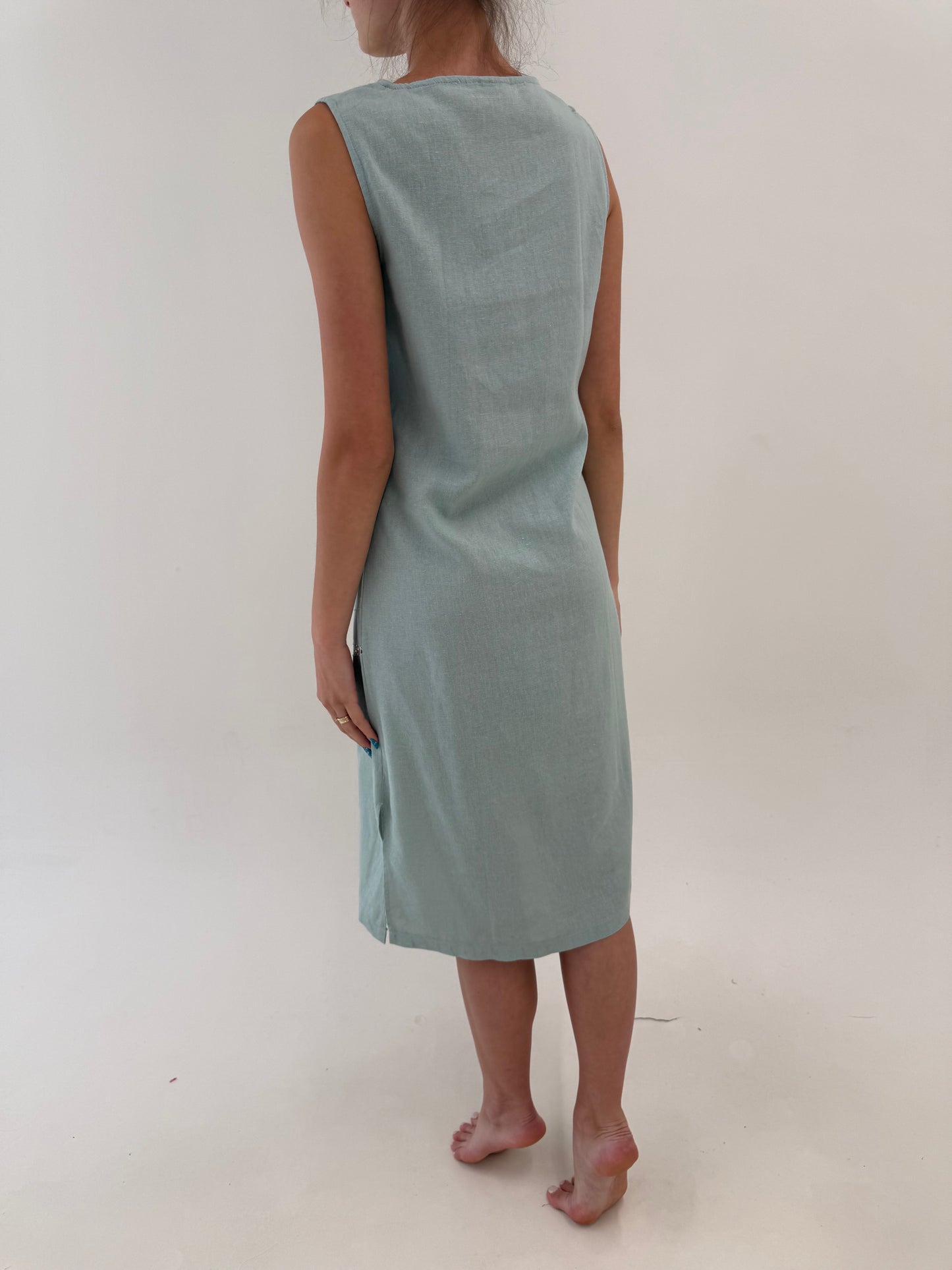 Rochie vintage italiană dusty mint green cu inserții brodate în croi minimalist