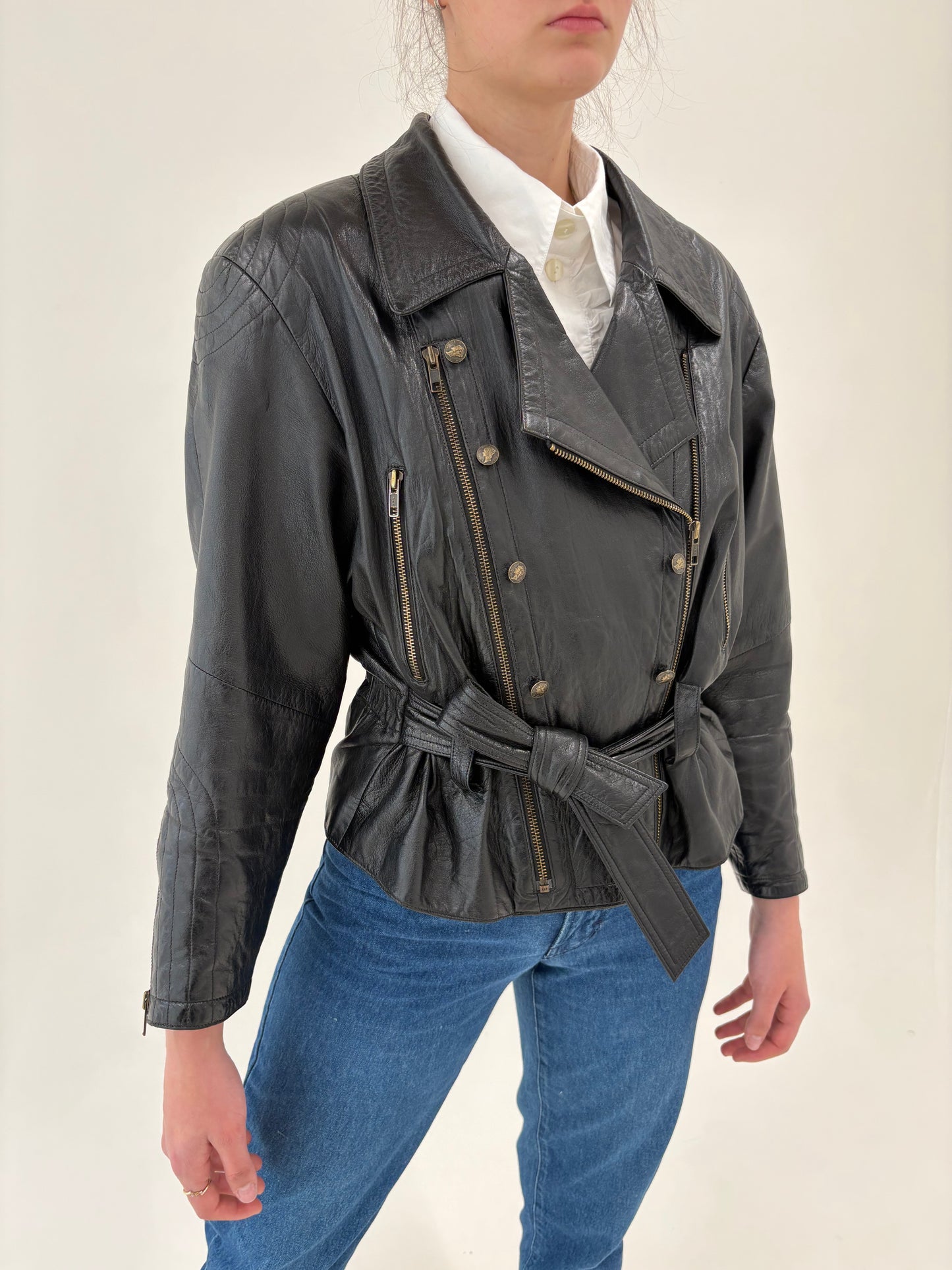 Geacă vintage din piele naturală extrem de moale cu talie marcată reglabilă