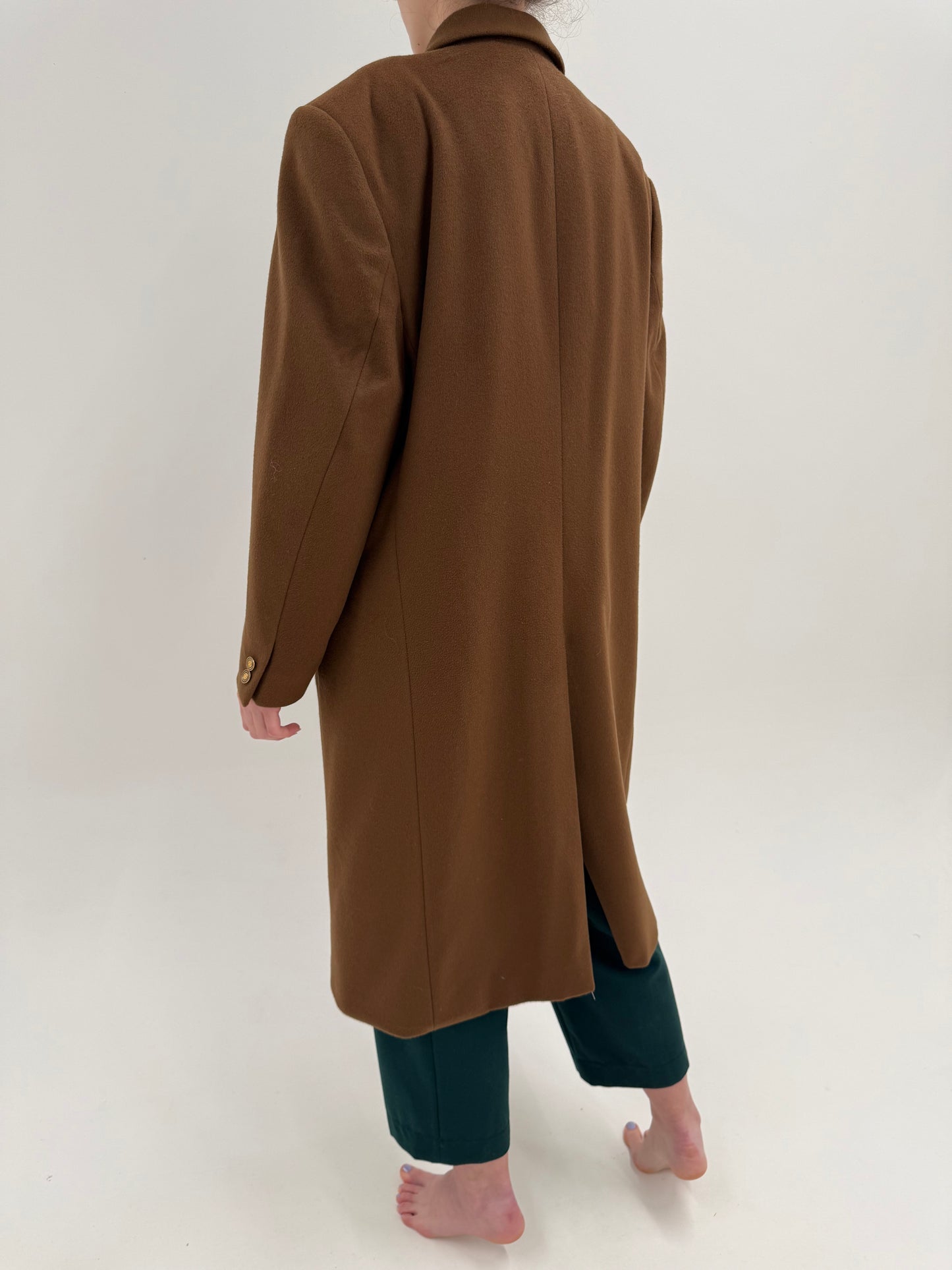 Palton caramel brown cu închidere dublă din stofă de lana extrafina