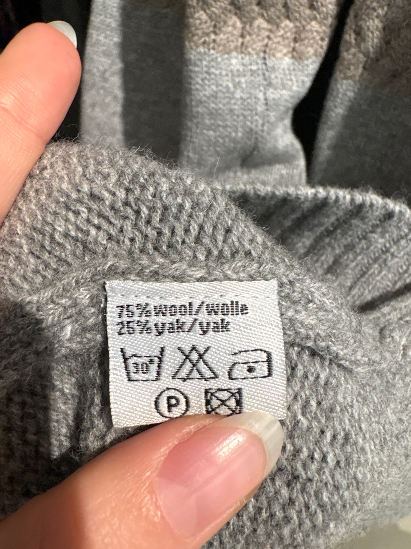 Rochie tip maleta silver gray și taupe din tricot gros multiply de lana și yak