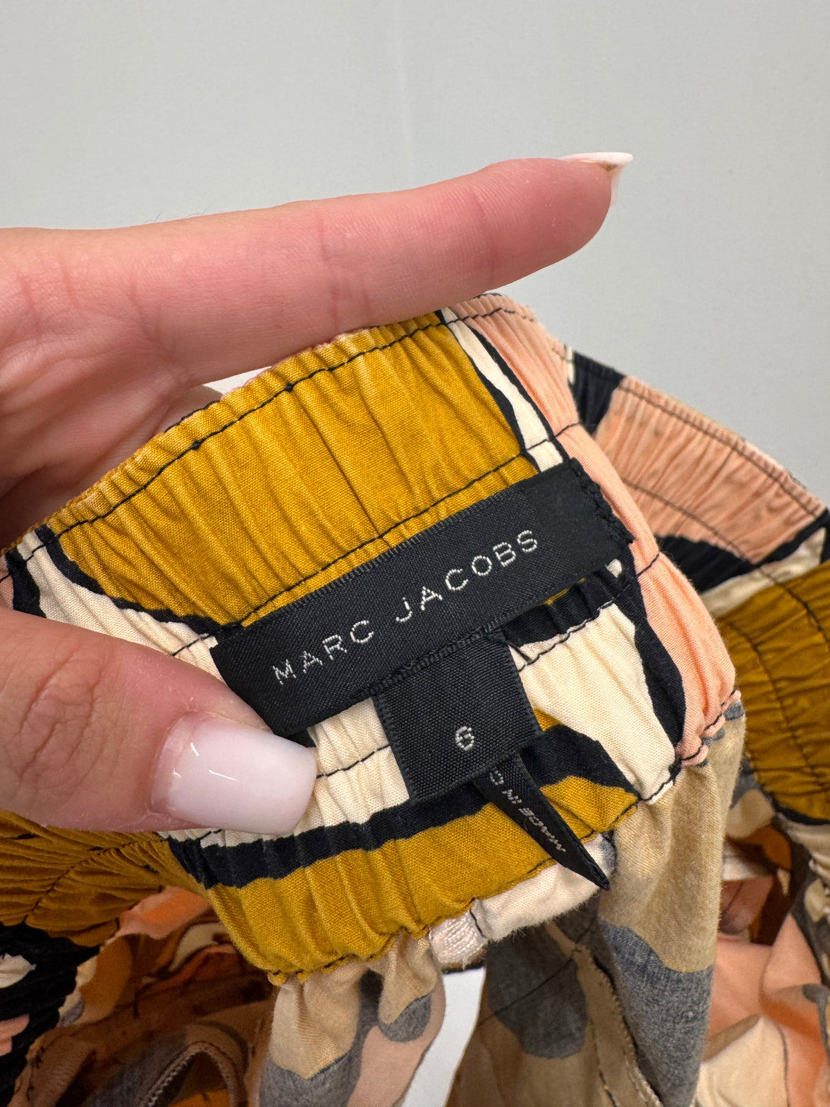 Fustă Marc Jacobs cu buzunare , talie înaltă elastică și print geometric