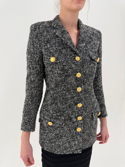 Sacou Versace vintage în croi lung cambrat cu nasturi aurii metalici