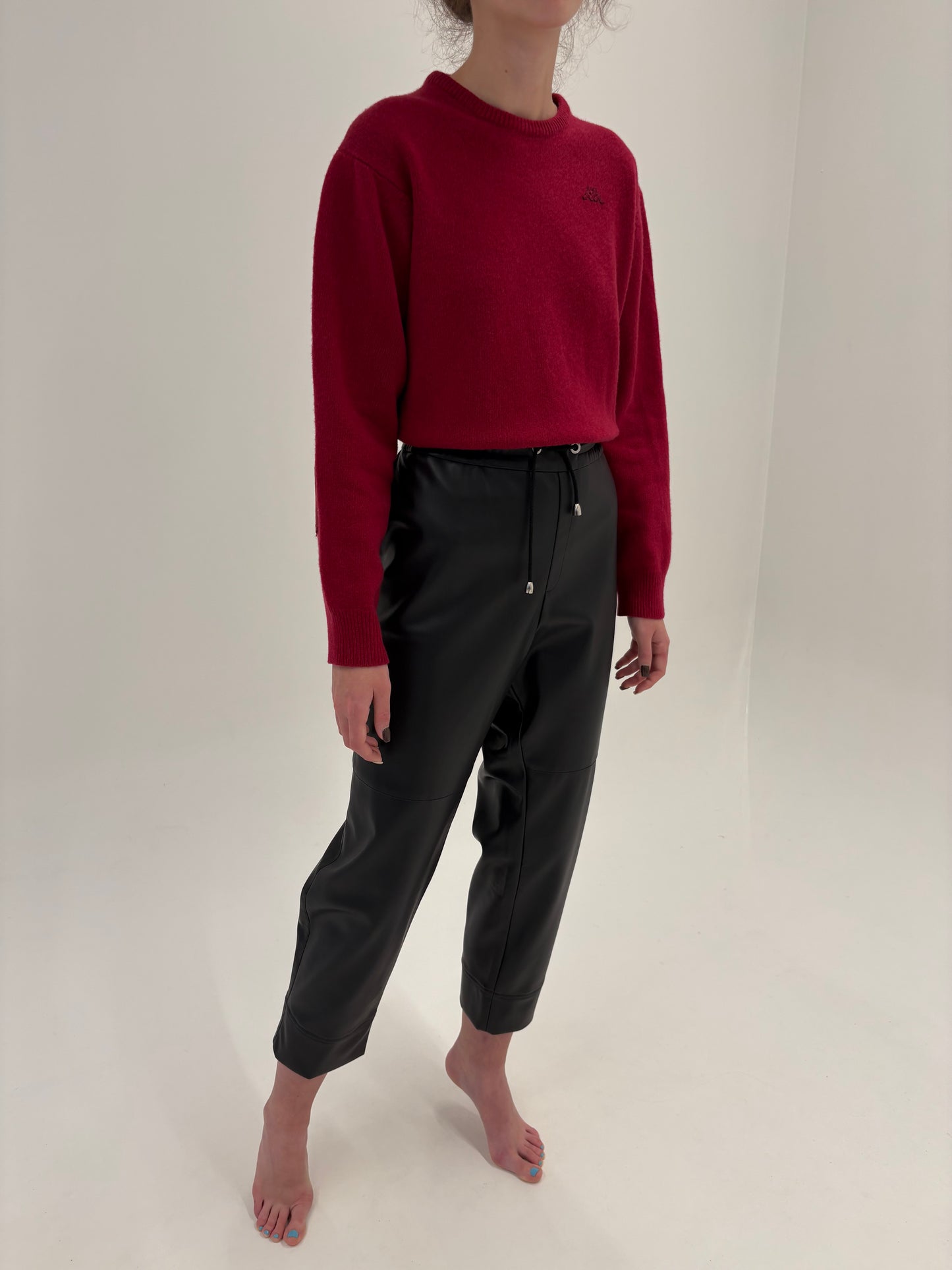 Pantaloni luxury noi Marc Cain plus size cu influențe casual din piele eco