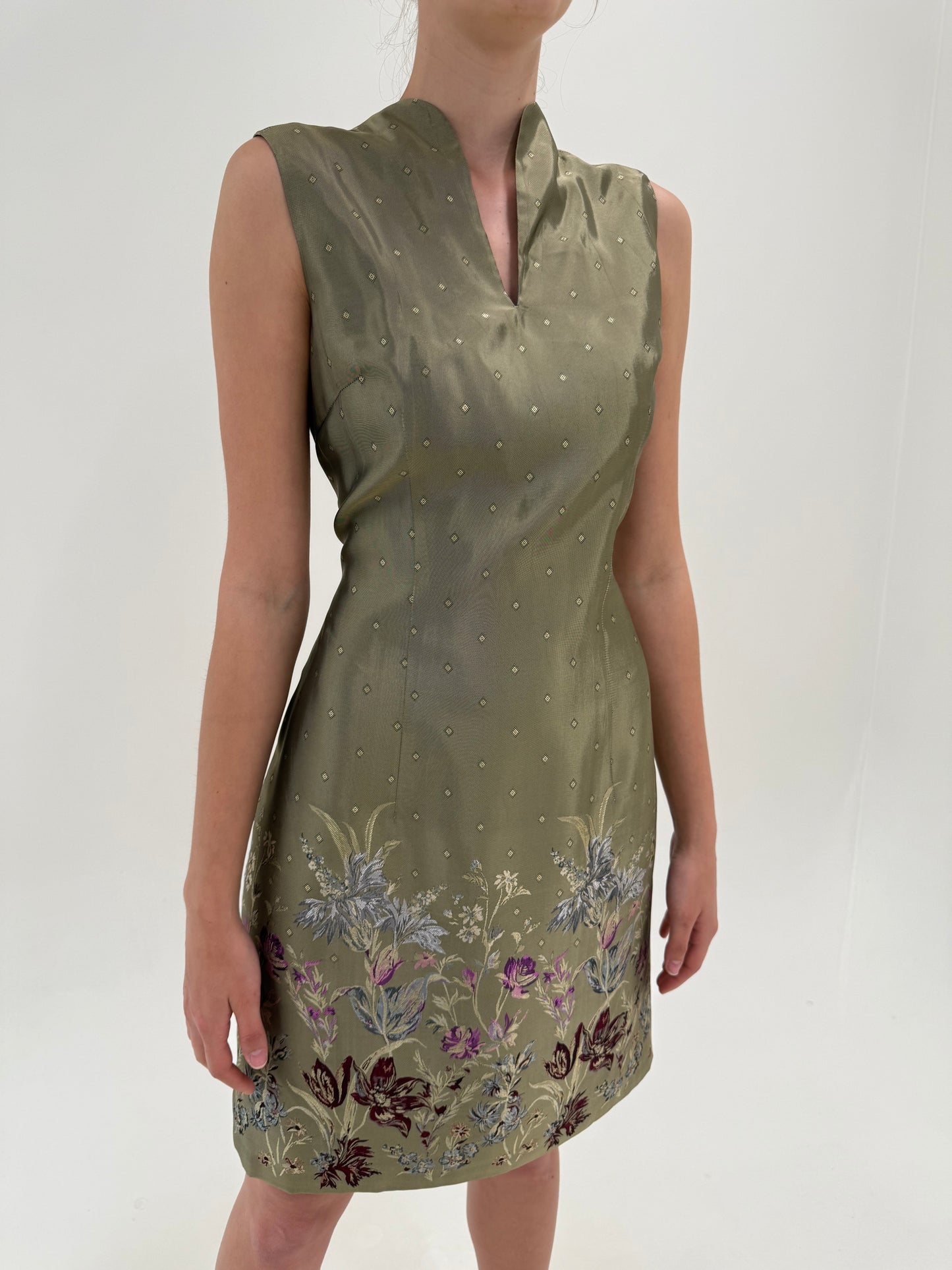 Rochie excepțională cu influențe asiatice din jacquard subțire de mătase naturală