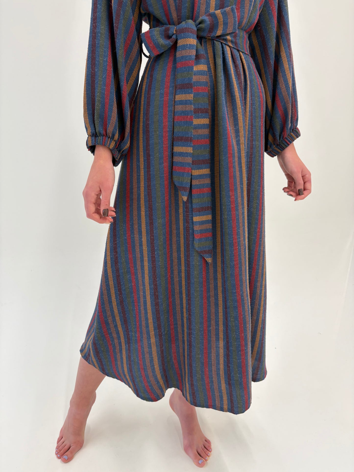 Rochie maxi old vintage sfârșit de ani 70 din lana extrafina cu talie reglabilă