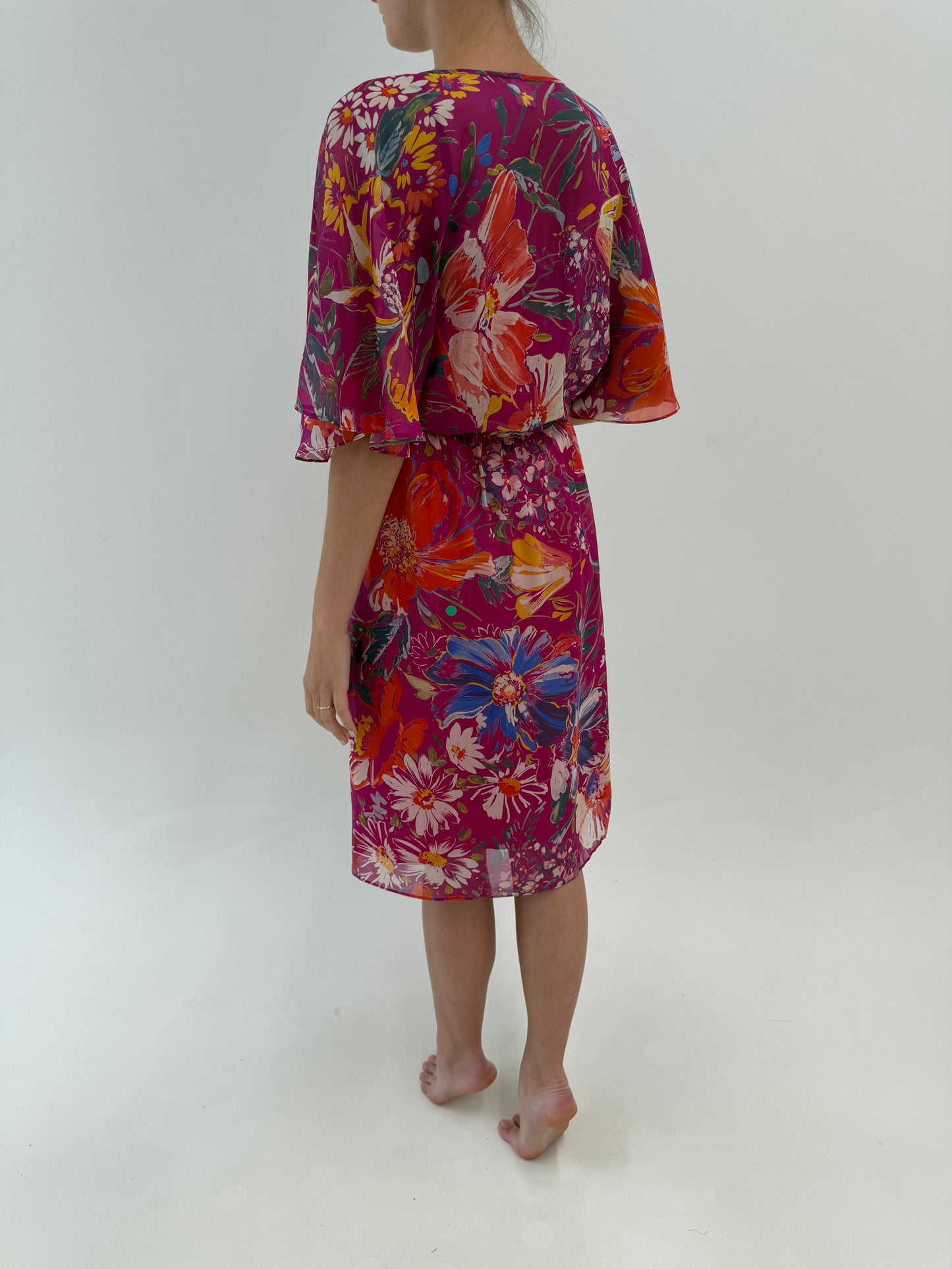 Rochie vintage din mătase naturală în culori tari cu mâneci tip capa