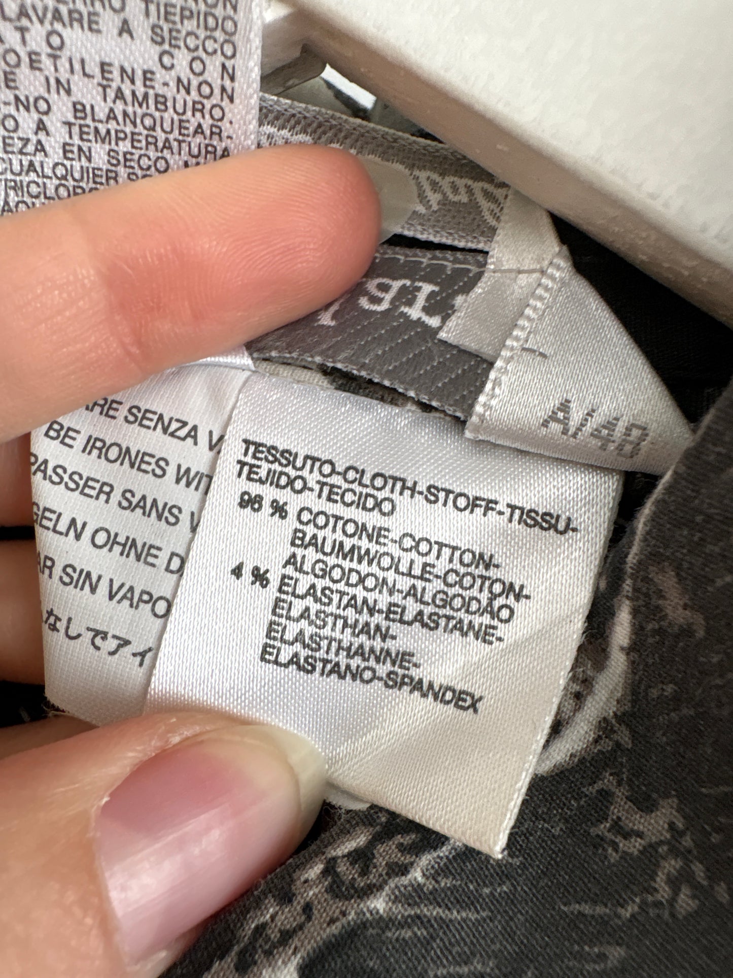 Cămașa Max Mara cu guler detașabil și print spectaculos din canvas de bumbac