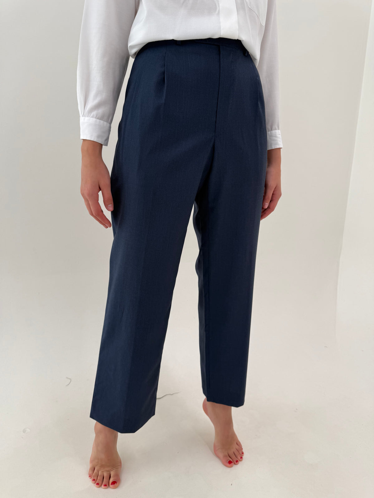 Costum tall jeans blue din lana extrafina în croi actual