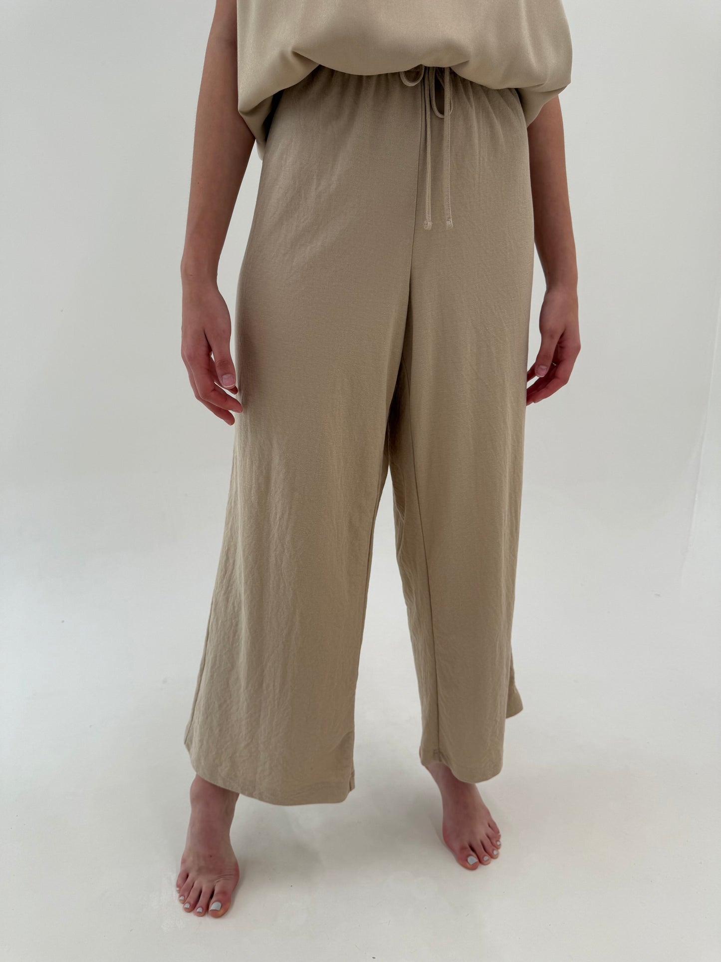 Pantaloni camel din panzica palazzo cu talie ultra înaltă reglabilă