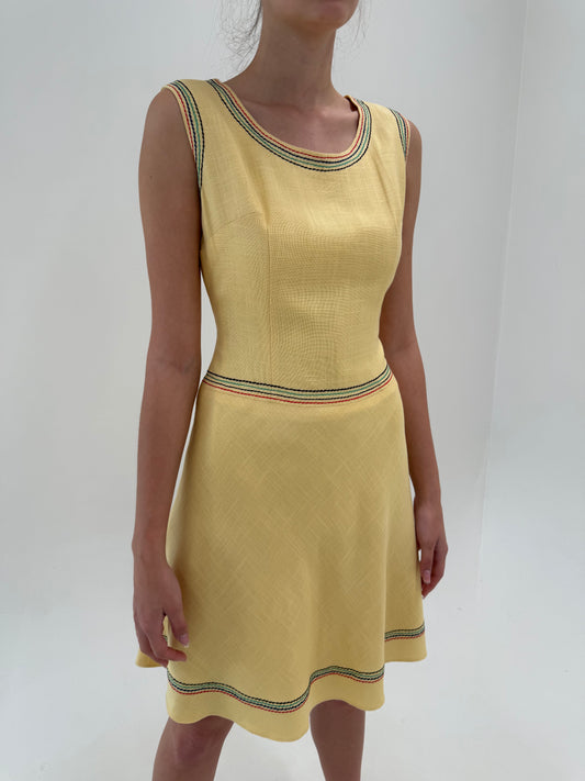 Rochie old vintage din pânză butter yellow cu talie marcată