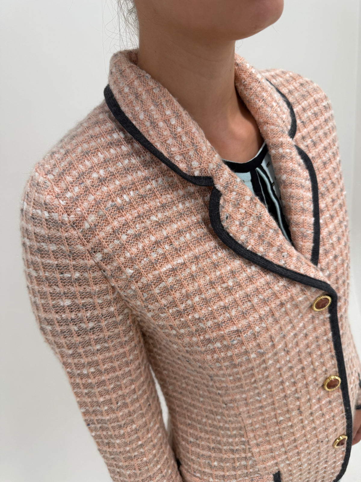 Sacou in stil Chanel de brand luxury italian Liola din tweed ultra confort de lana