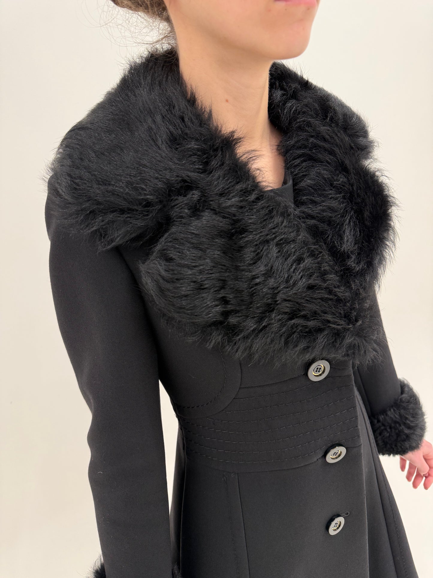 Palton negru vintage cambrat din worsted wool structurată certificată