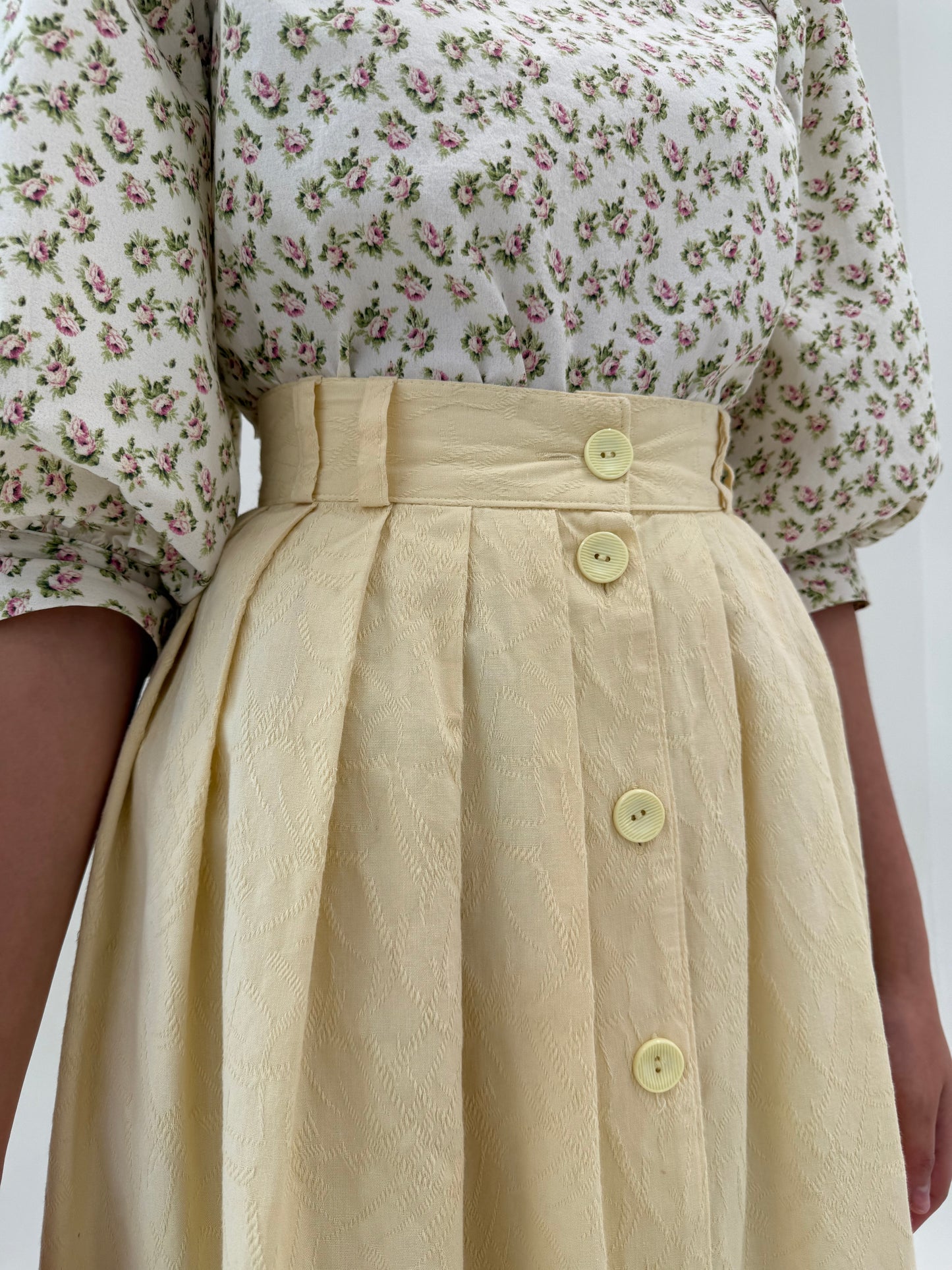 Fustă vintage din pânză butter yellow cu talie ultra marcată super inalga