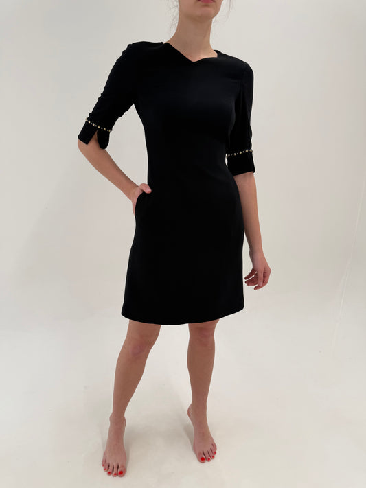 LBD Versace de la business la cocktail cu buzunare și interior din mătase naturală