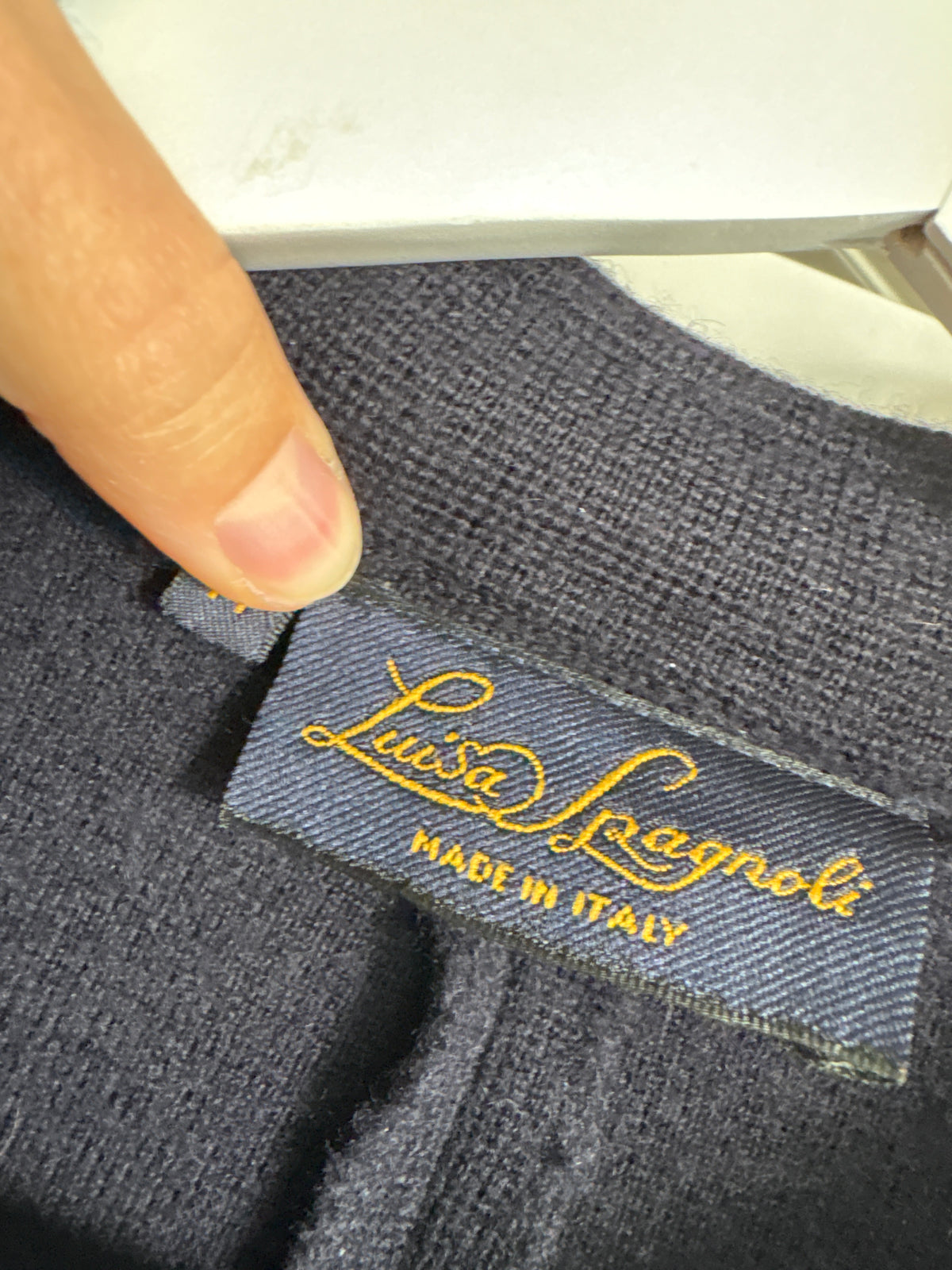 Jacheta Luisa Spagnoli cu influențe casual din tricot dens de lana