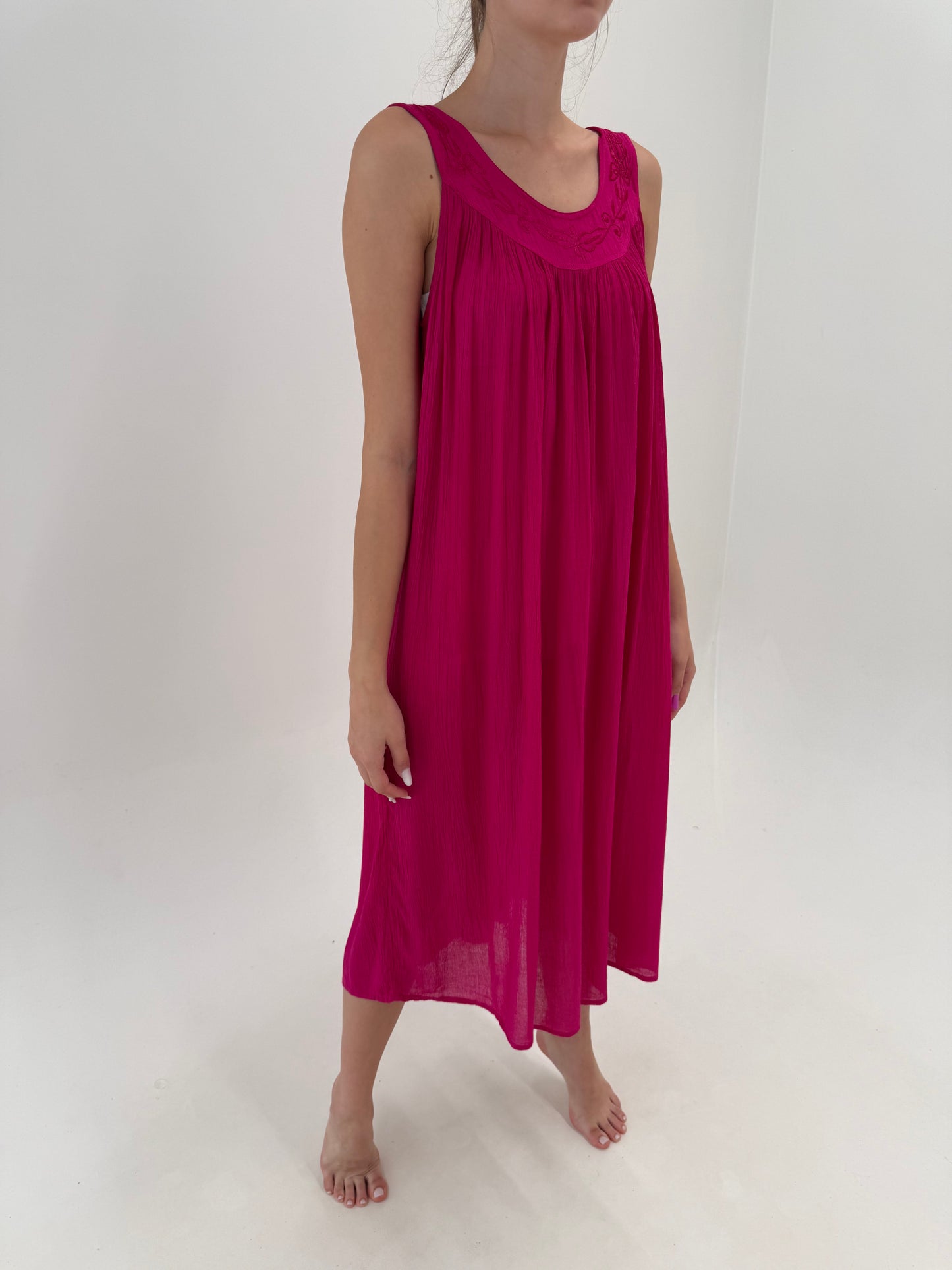 Rochie maxi fucsia suoee vaporoasă din creppe de bumbac ultra confort