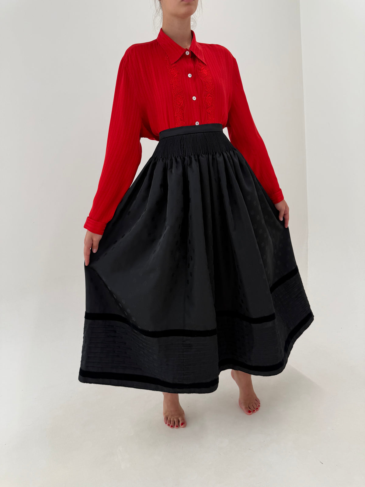 Fustă neagră maxi vintage din jacquard cu lucrătură manuală smocking de la zi la seară