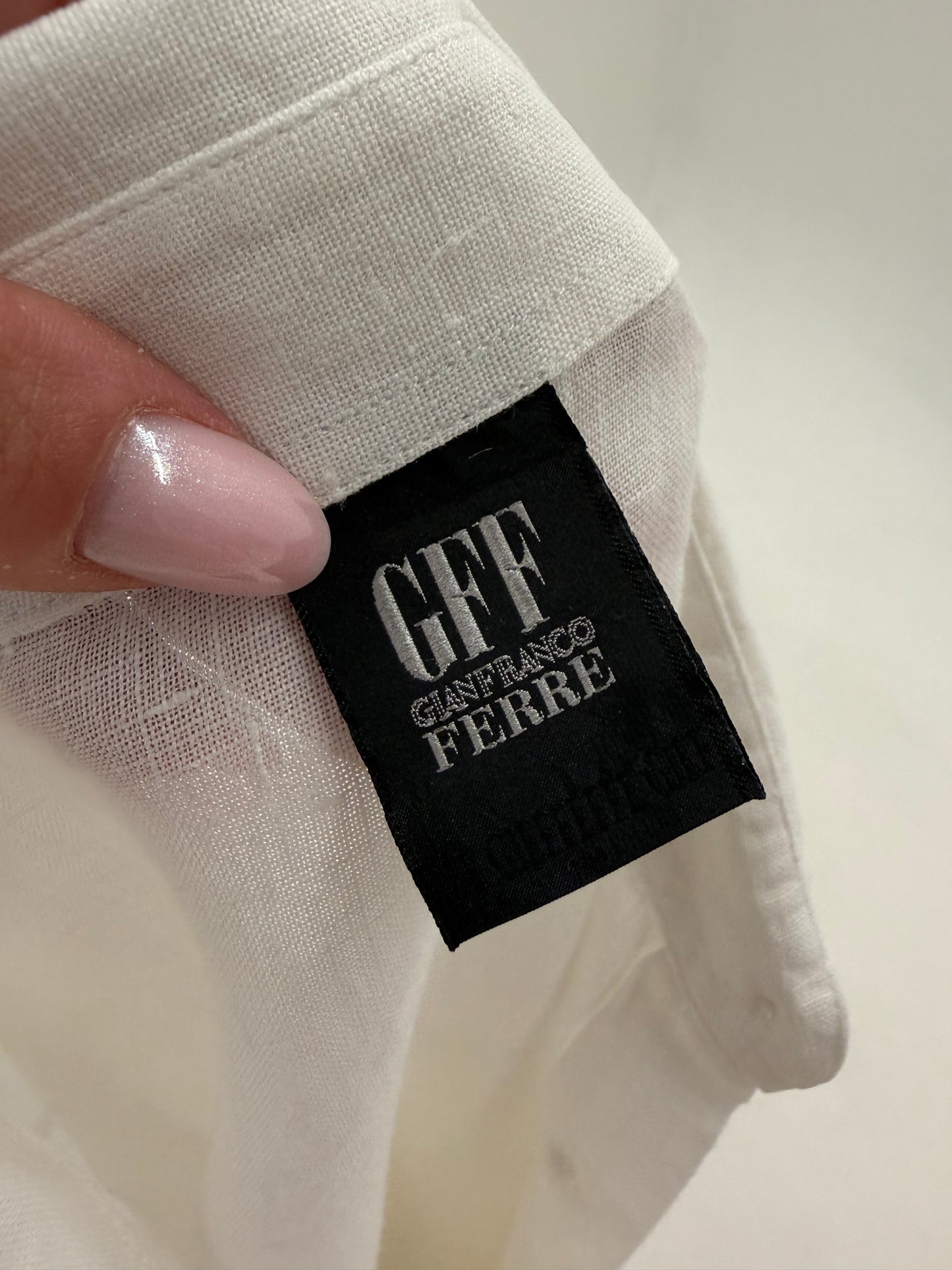 Cămașa cambrata Gianfranco Ferre din in excepțional
