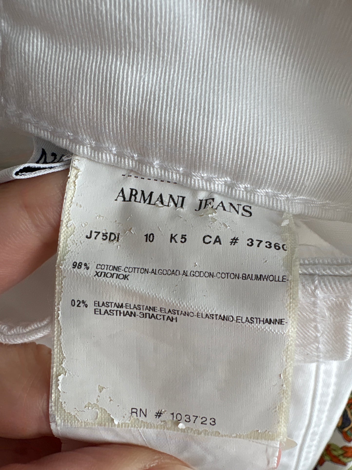 Jeans Armani de vară tall ultra confort în croi super revenit în trend ‘skinny straight’