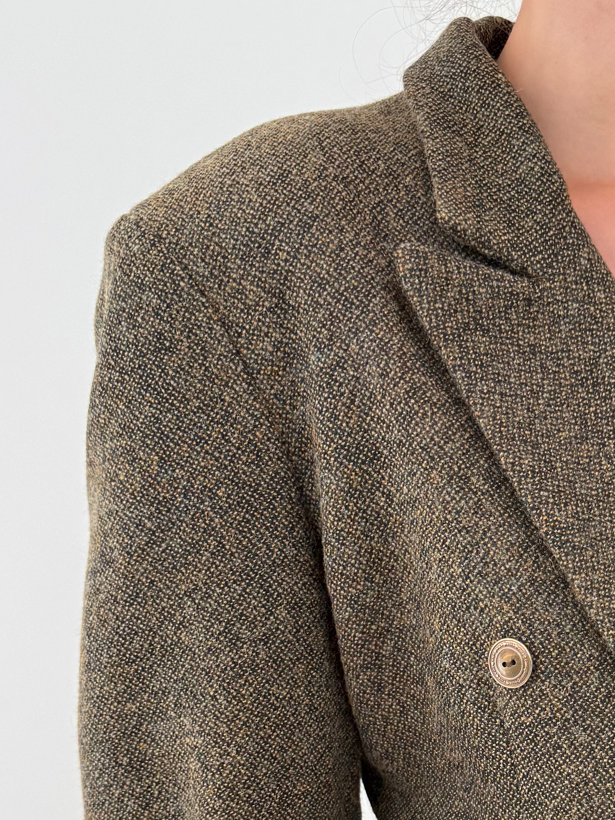 Sacou italian cu revere late din tweed Donegal cu negru și camel din lana extrafina