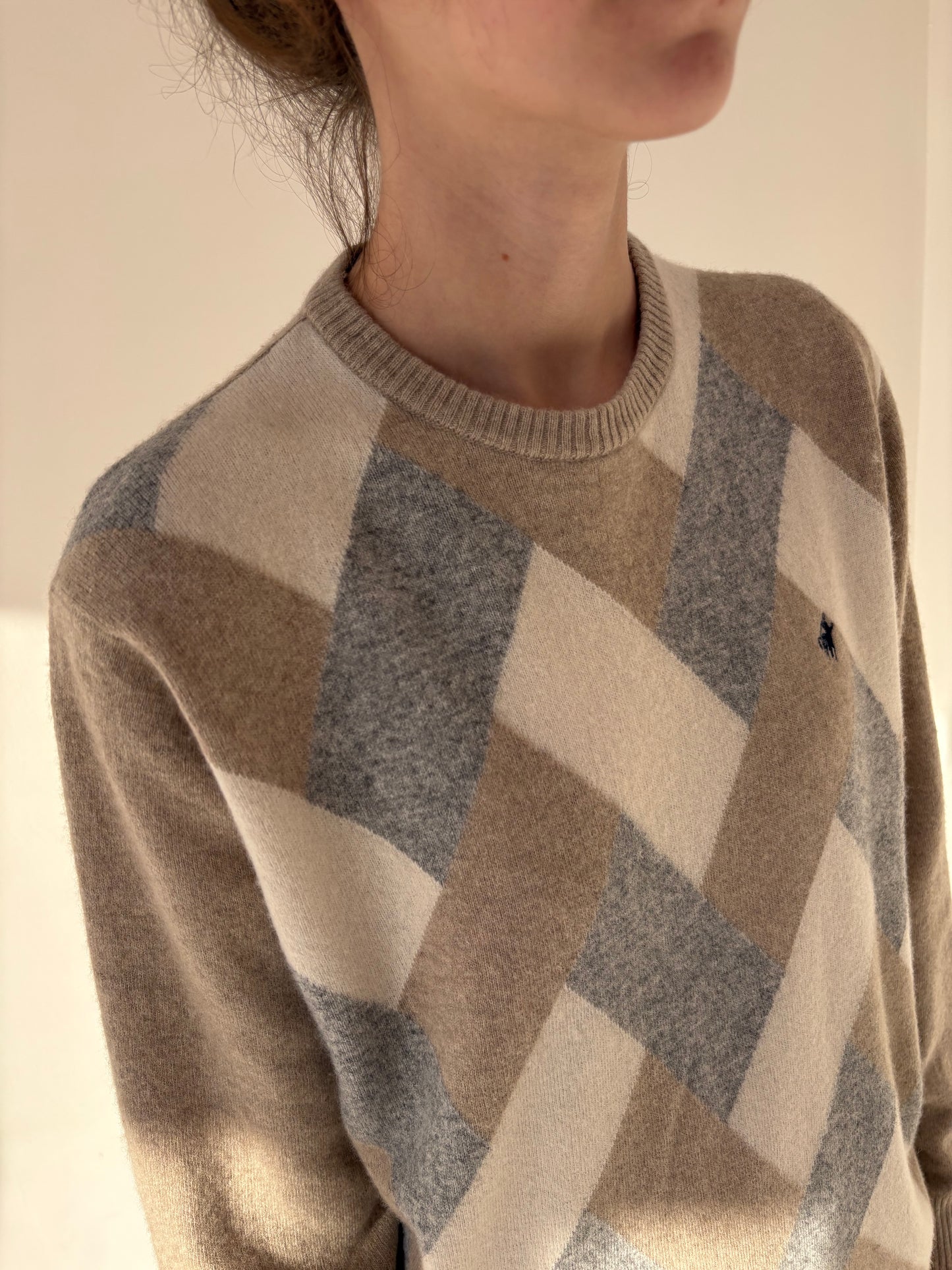 Pulover high end Italian in culori neutre din lana extrafina de gramaj mare