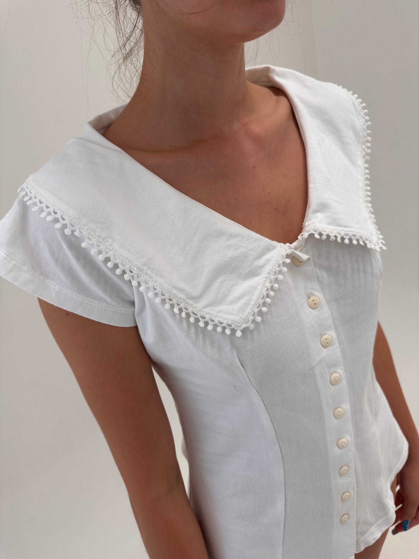 Top vintage de bumbac excepional modelator în croi camgrat cu guler generos
