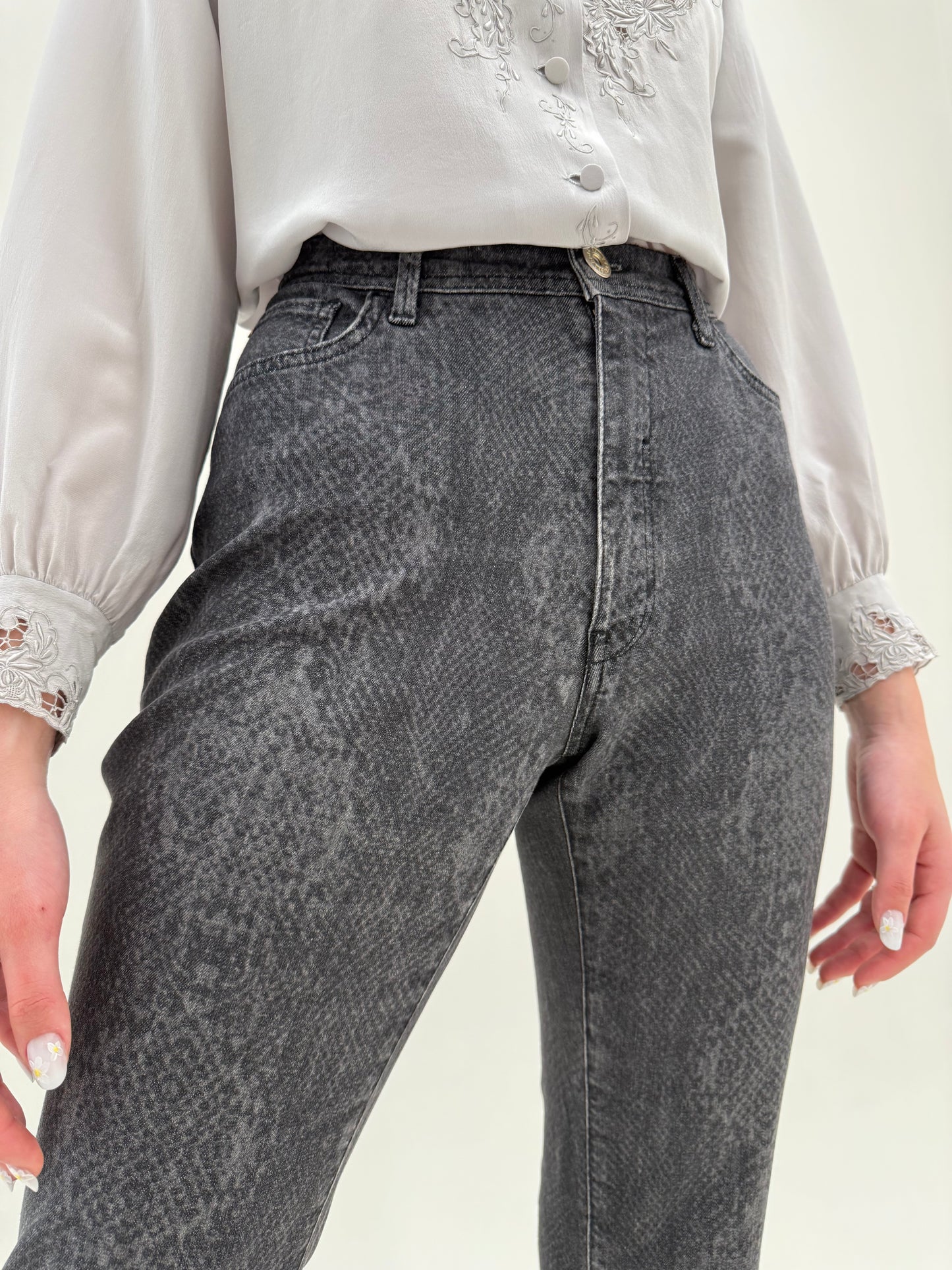 Jeans luxury Trussardi mom fit cu animal print stilizat