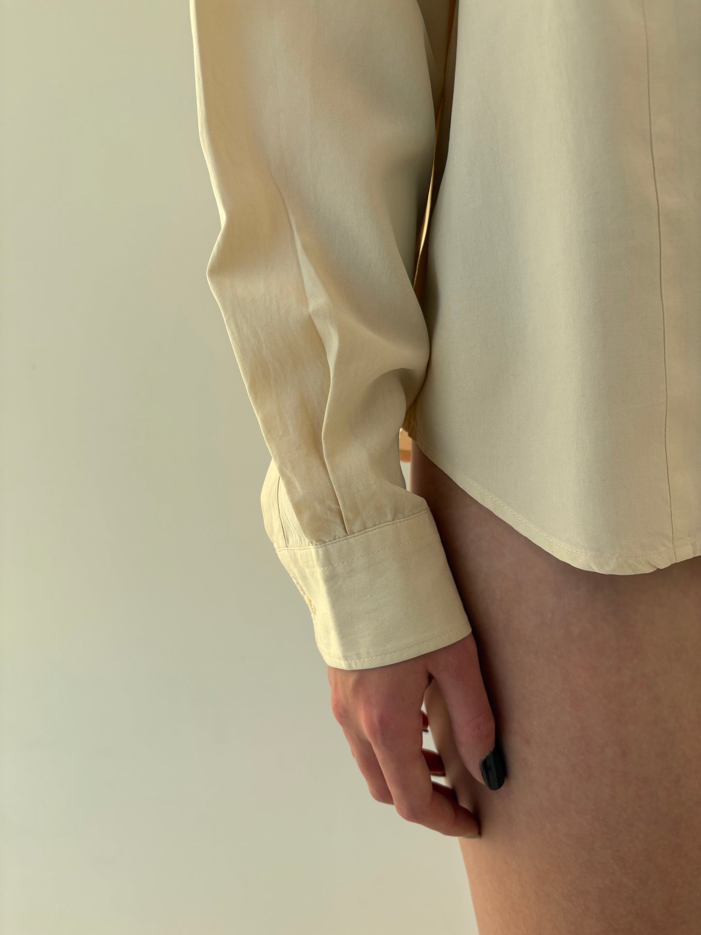 Cămașa high end italiană din mătase naturală mată groasă în croi actual