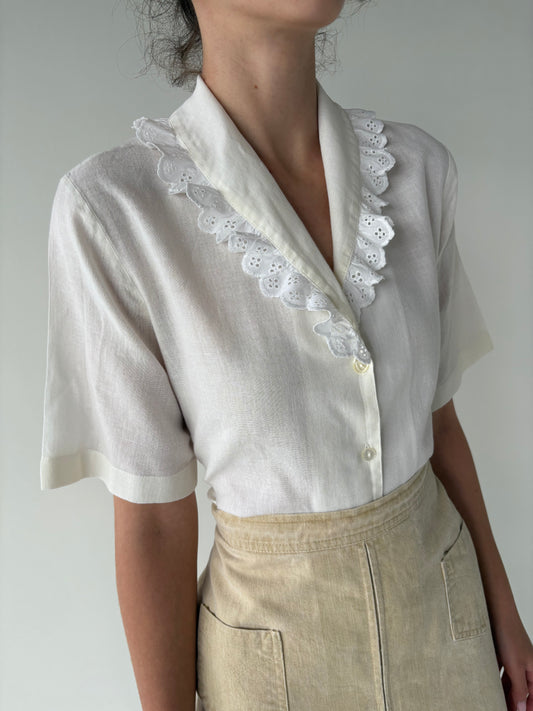 Cămașa vintage butter white cu broderie anglaise din pânză premium