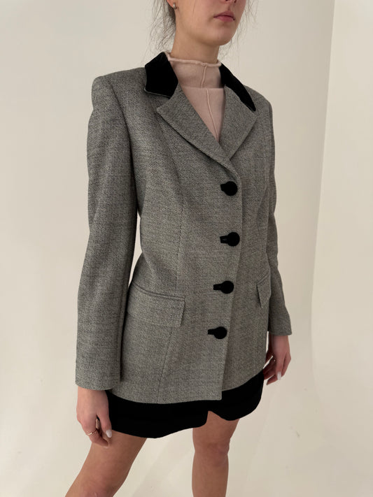 Sacou italian excepțional alb negru din lana extrafina în croi ușor cambrat