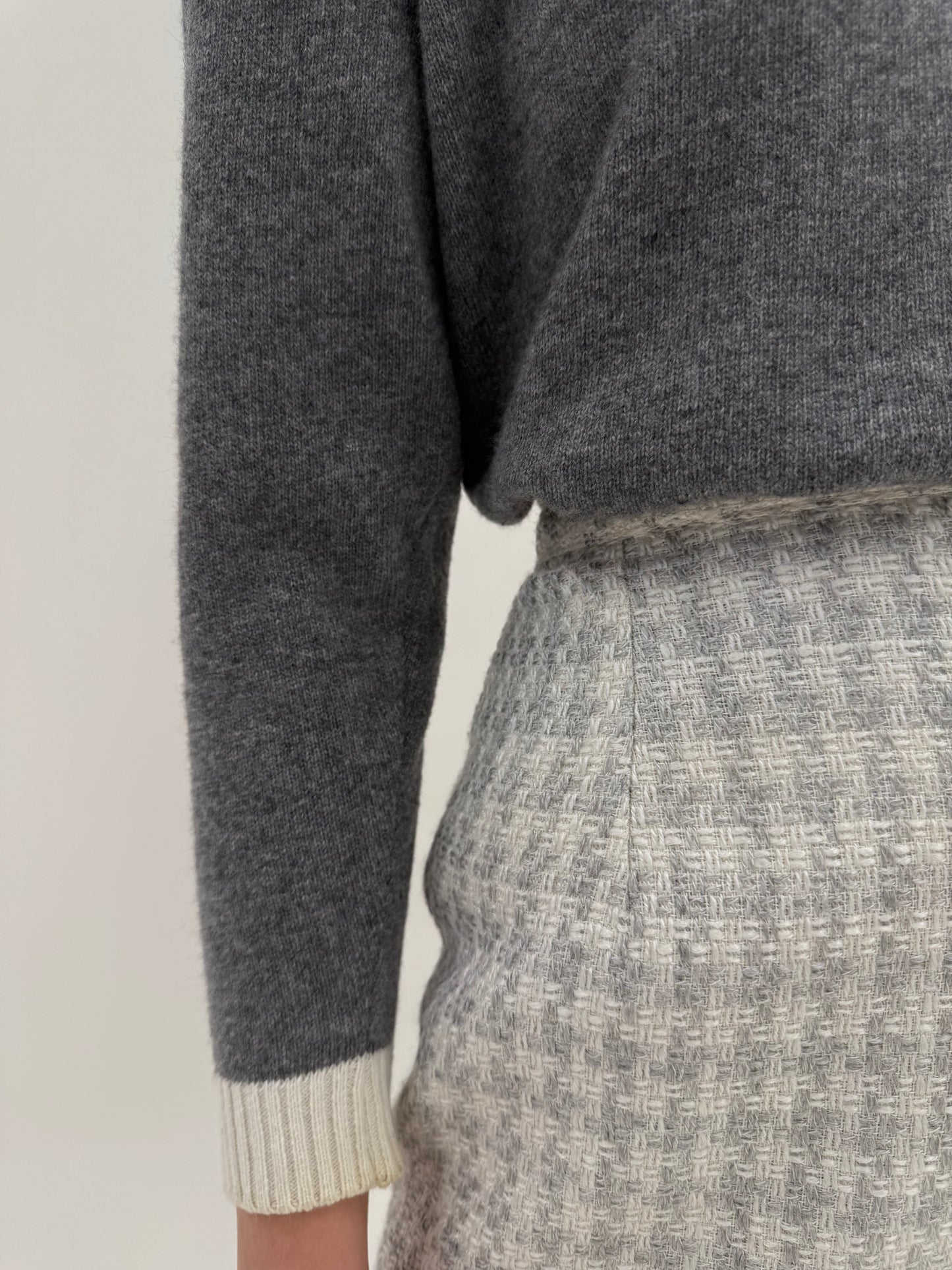 Fustă high end italiana în stil Chanel din tweed excepțional de lana