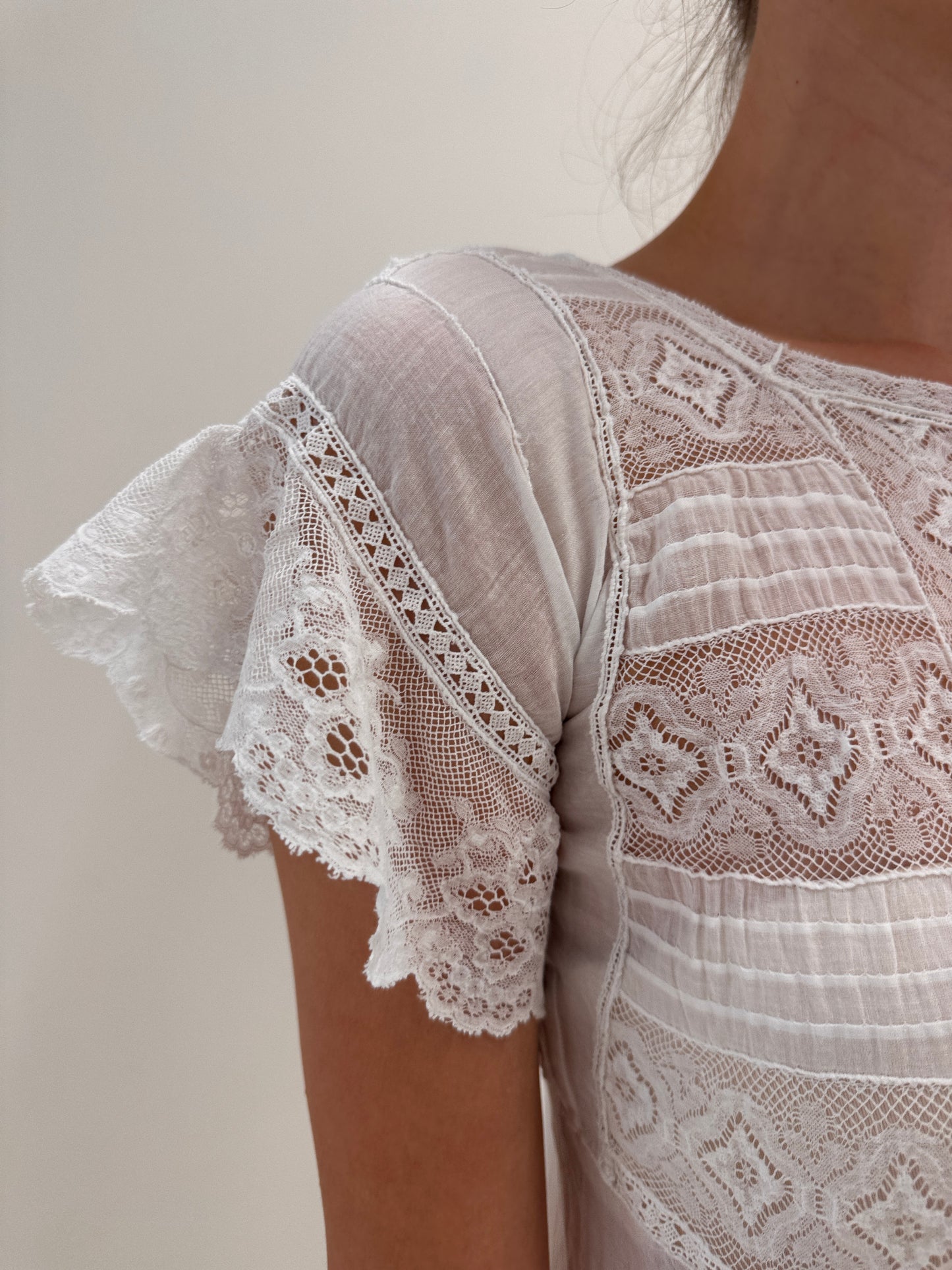 Rochie vintage maxi cu lucrătură manuală delicată din cea mai fină pânză de bumbac