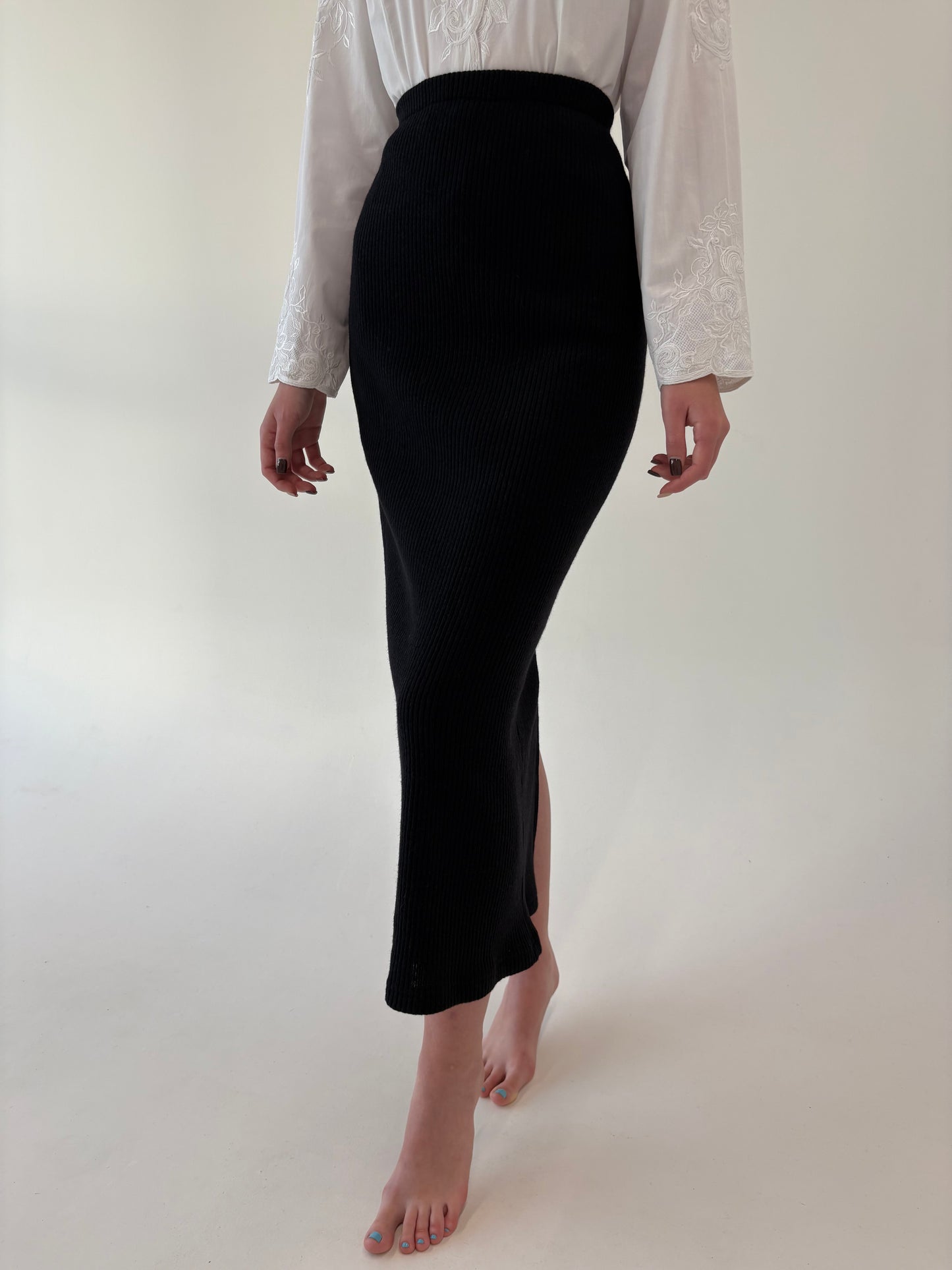 Fustă maxi neagră din tricot 80% lana extrafina cu talie ultra înaltă