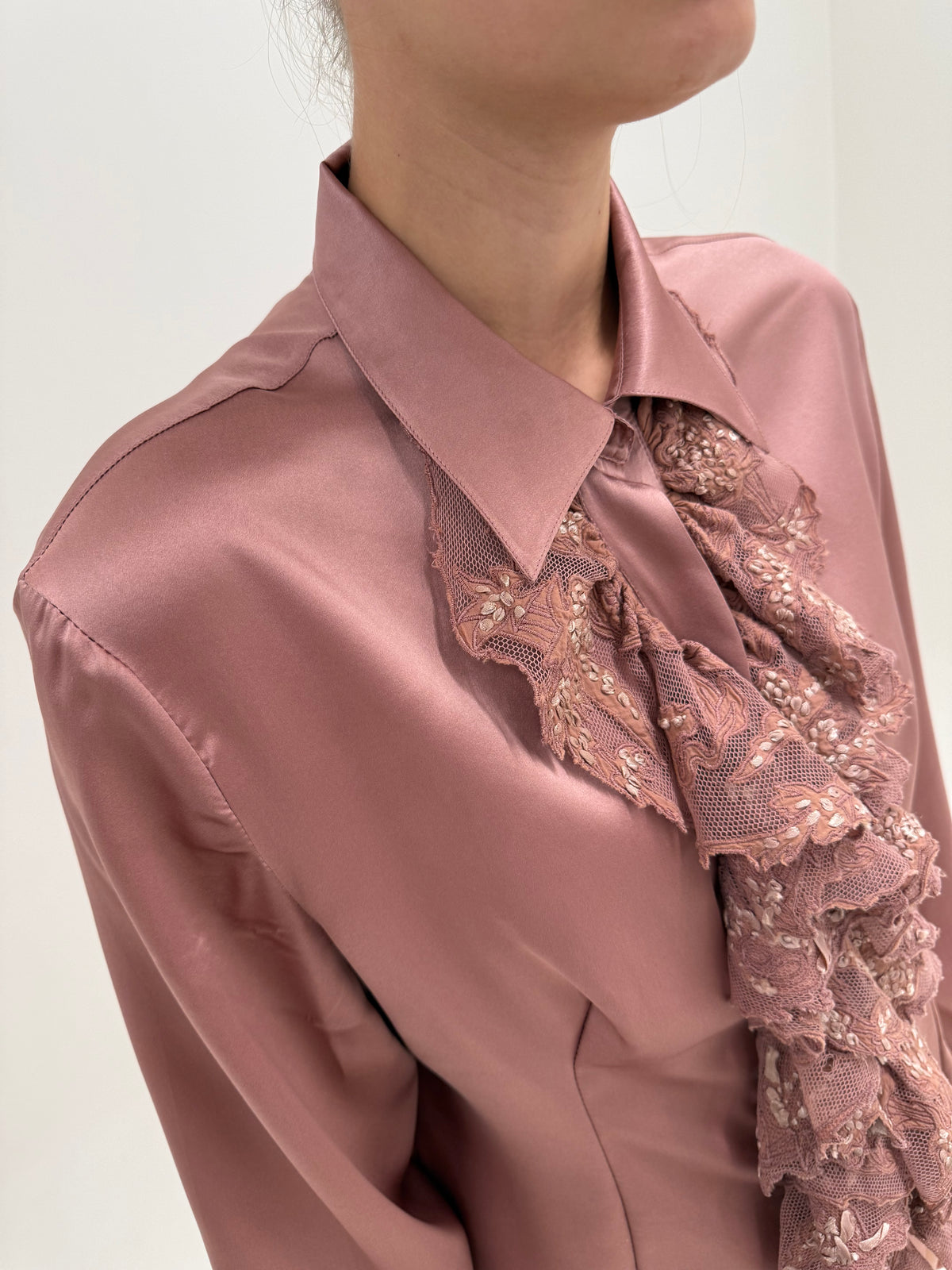 Cămașa Roberto Cavalli din mătase naturală cu jabou bogat dusty Pink