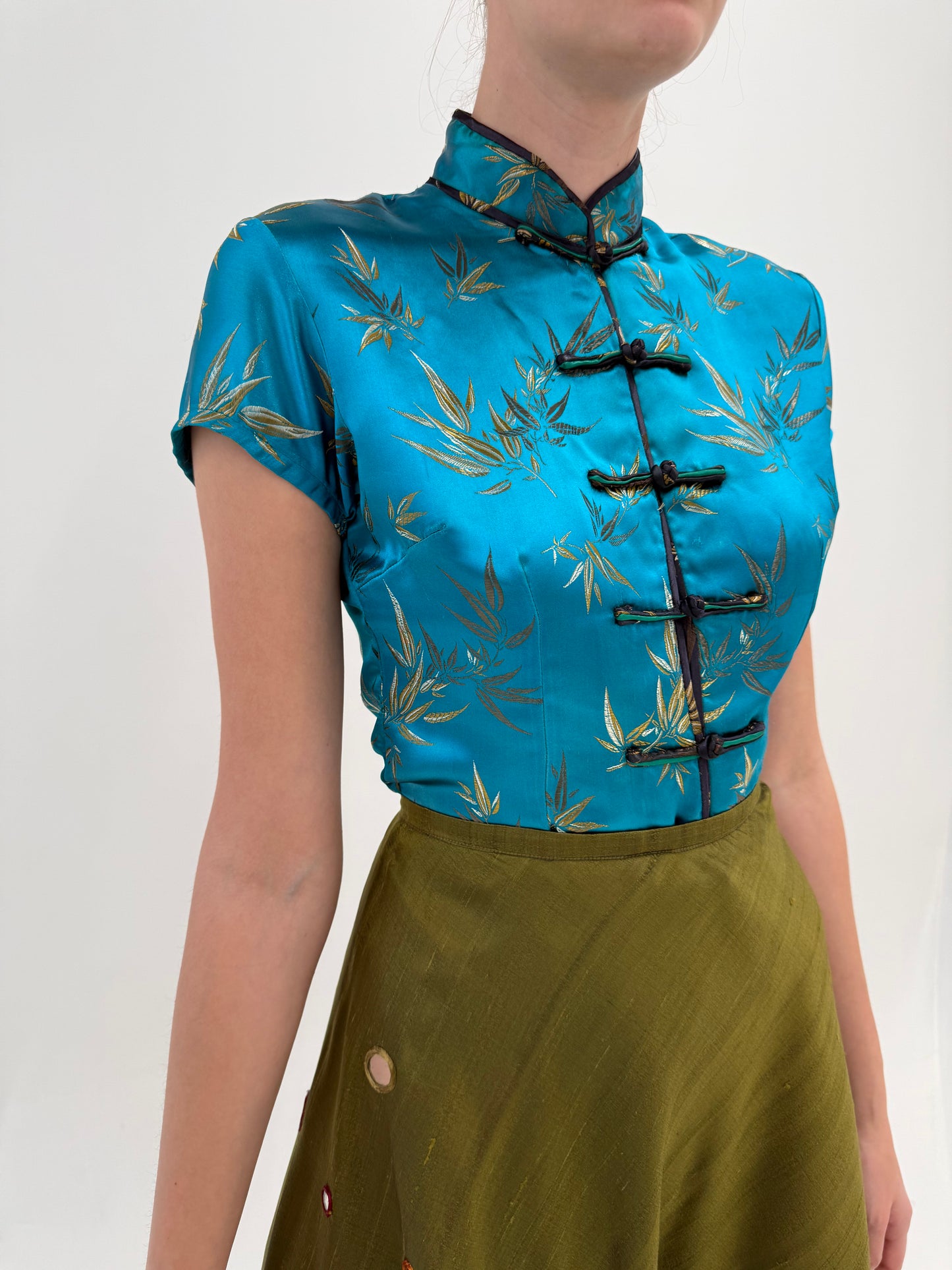 Top asiatic din jacquard superb de mătase naturală