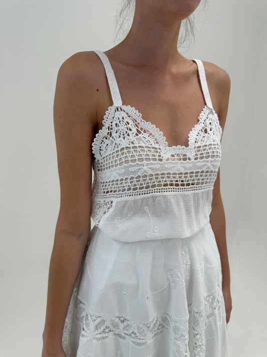 Top superb din macrame excepțional și cel mai fin bumbac
