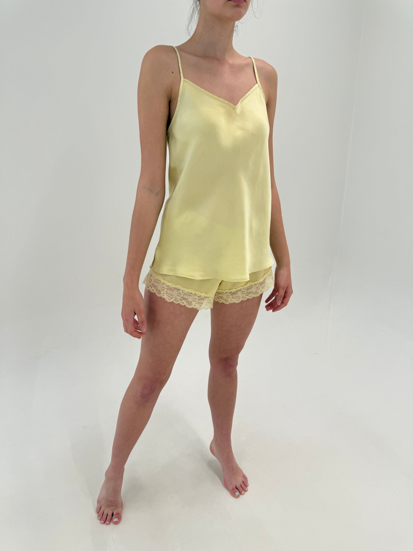 Pantaloni butter yellow din mătase naturală