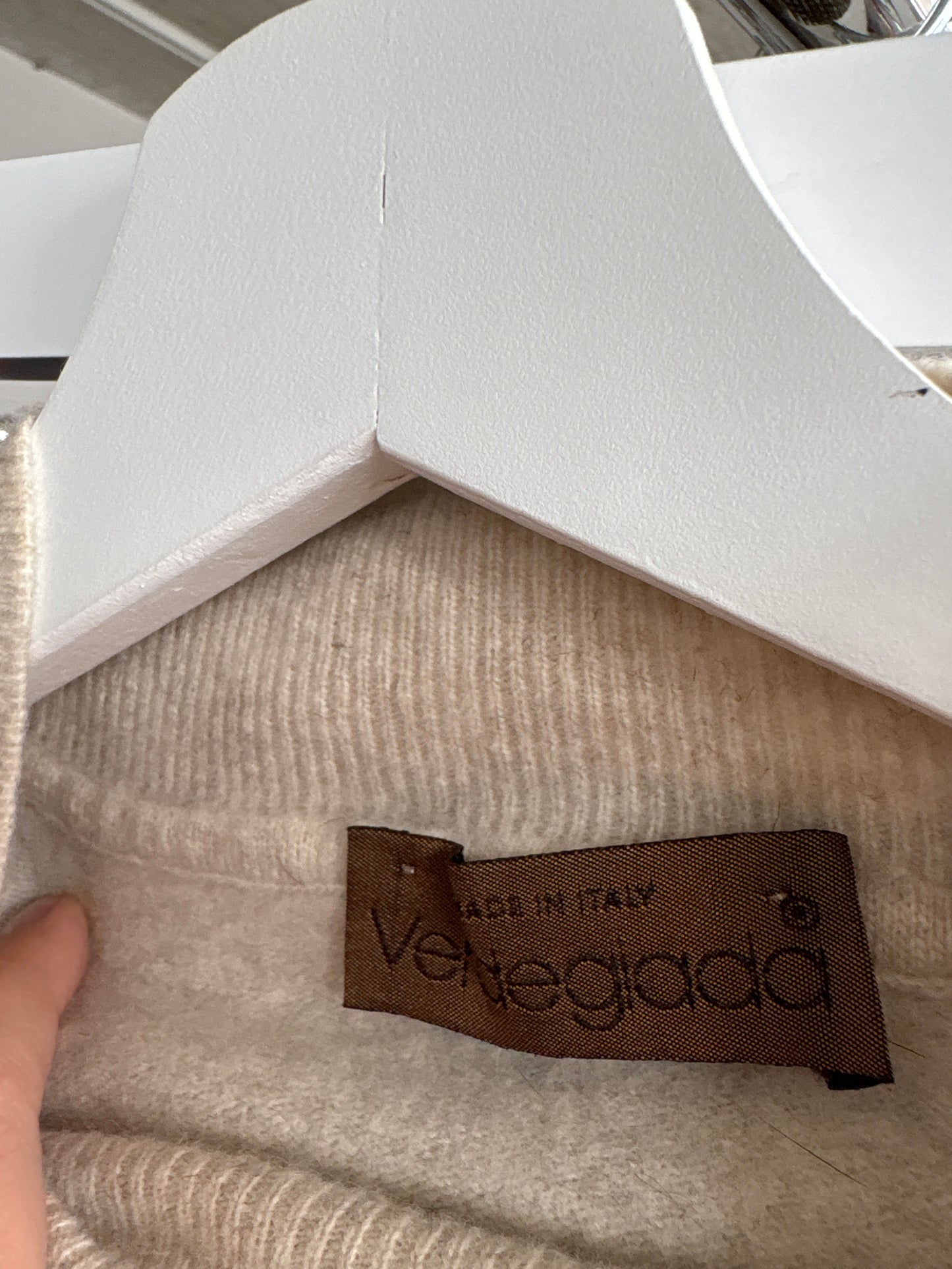 Maleta light nude petite din cașmir și lana extrafina de gramaj mare