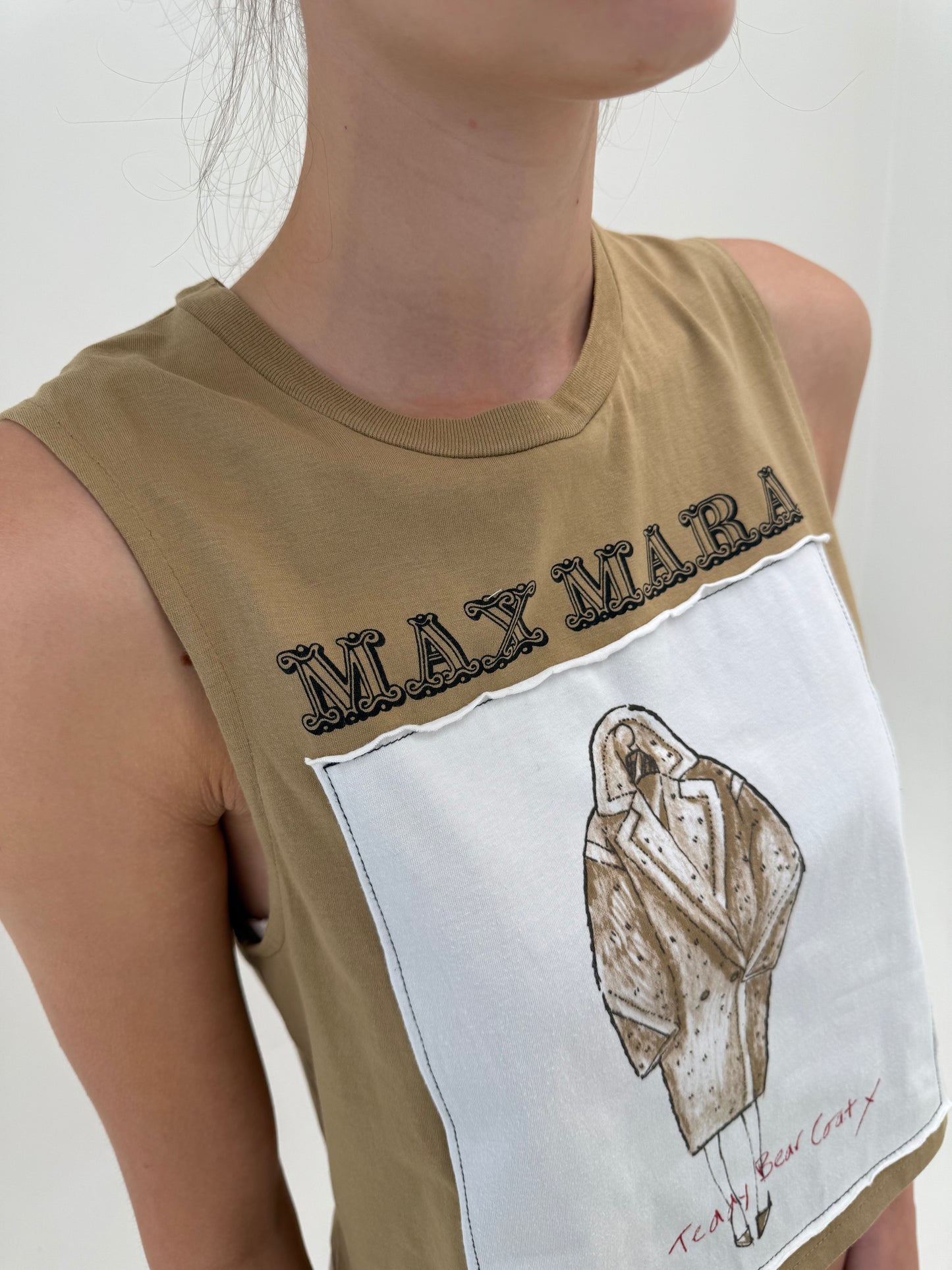 Top Max Mara camel cu logoul brandului din bumbac