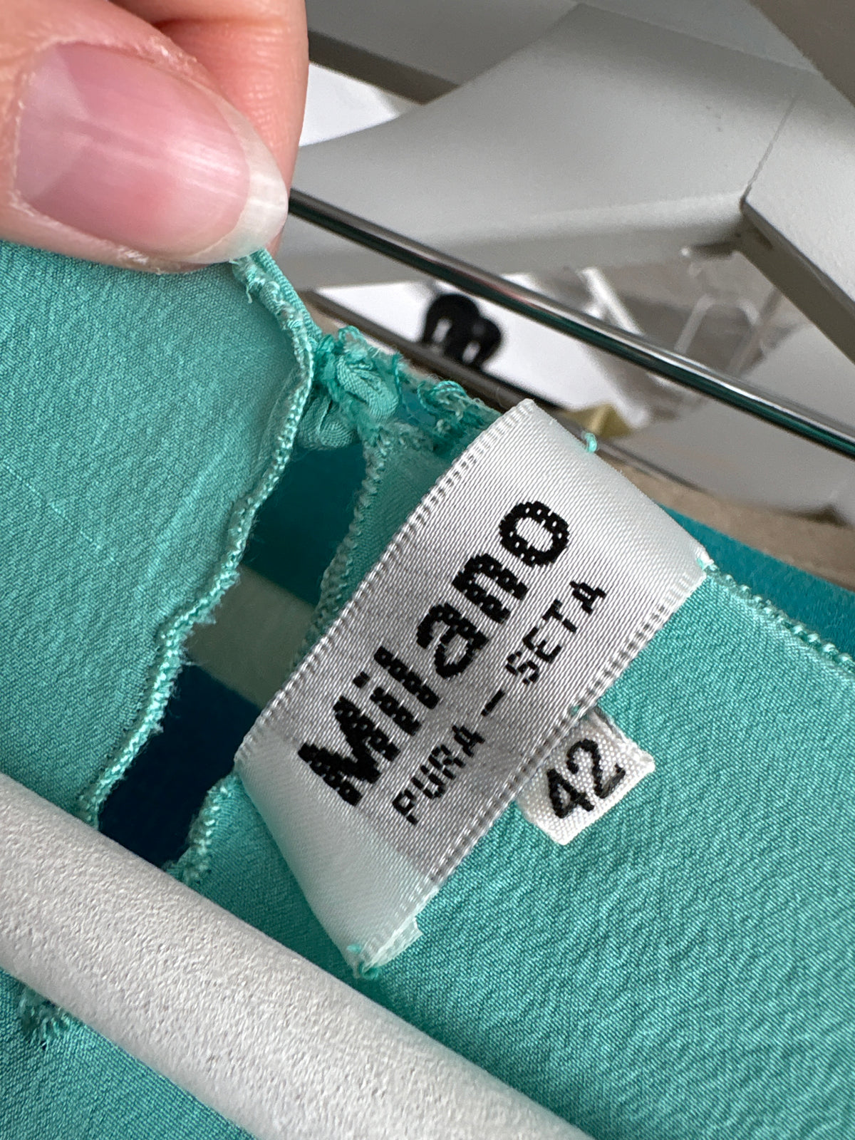 Top aqua blue bijuterie din mătase naturală cu broderie manuală superbă
