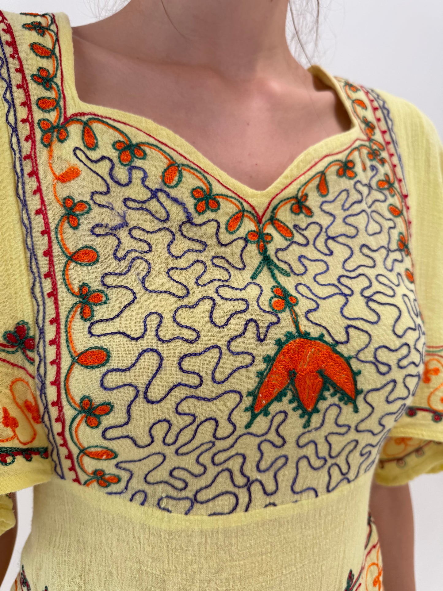 Rochie vintage maxi din pânză excepțională moale de bumbac cu broderie