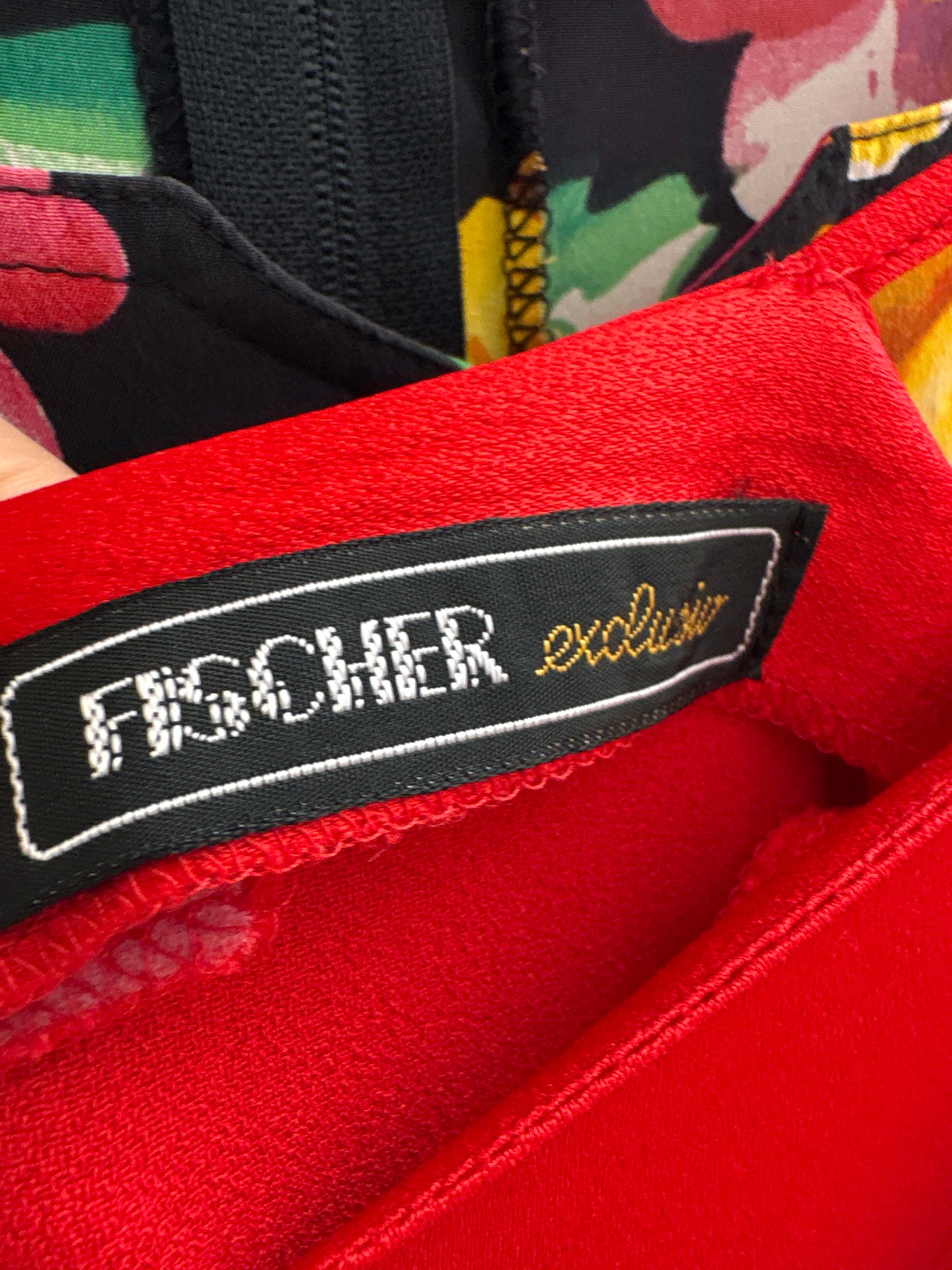 Rochie vintage super amplă cherry red în croi de ani 50