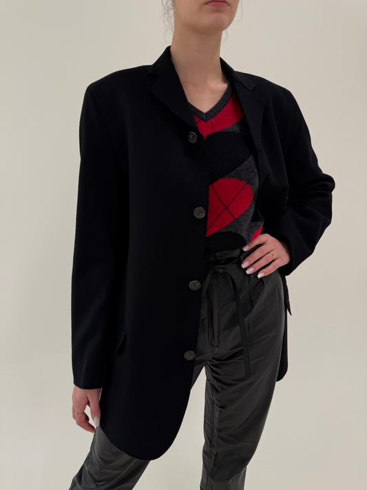 Sacou negru Hugo Boss în croi actual cu influențe deconstruite