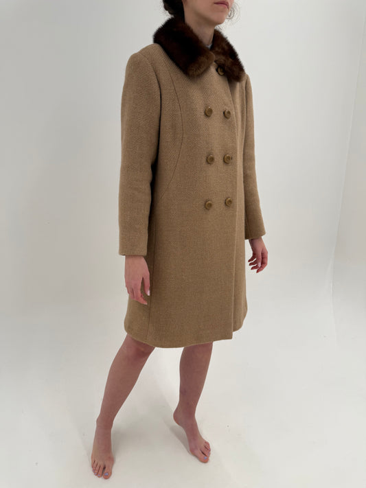 Palton old vintage de colecție anii 60 din lana groasă camel cu guler din nurcă