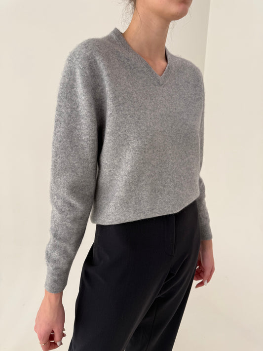 Pulover silver gray din cașmir în anchior cu manșete îngustate