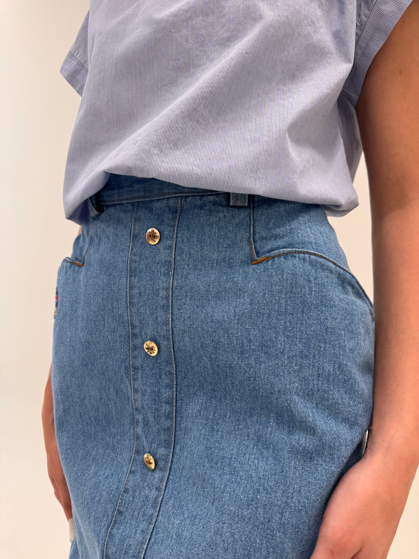 Fustă vintage din jeans moale de vară cu talie ultra înaltă marcată și buzunare chic