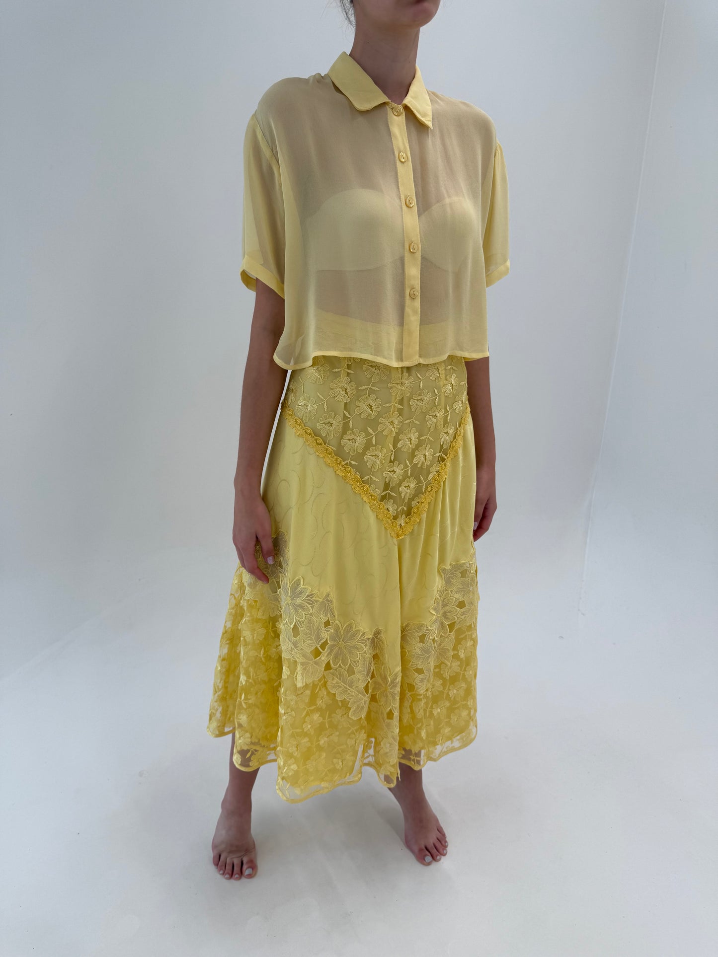 Fustă maxi butter yellow cu inserții din dantelă și talie ultra înaltă