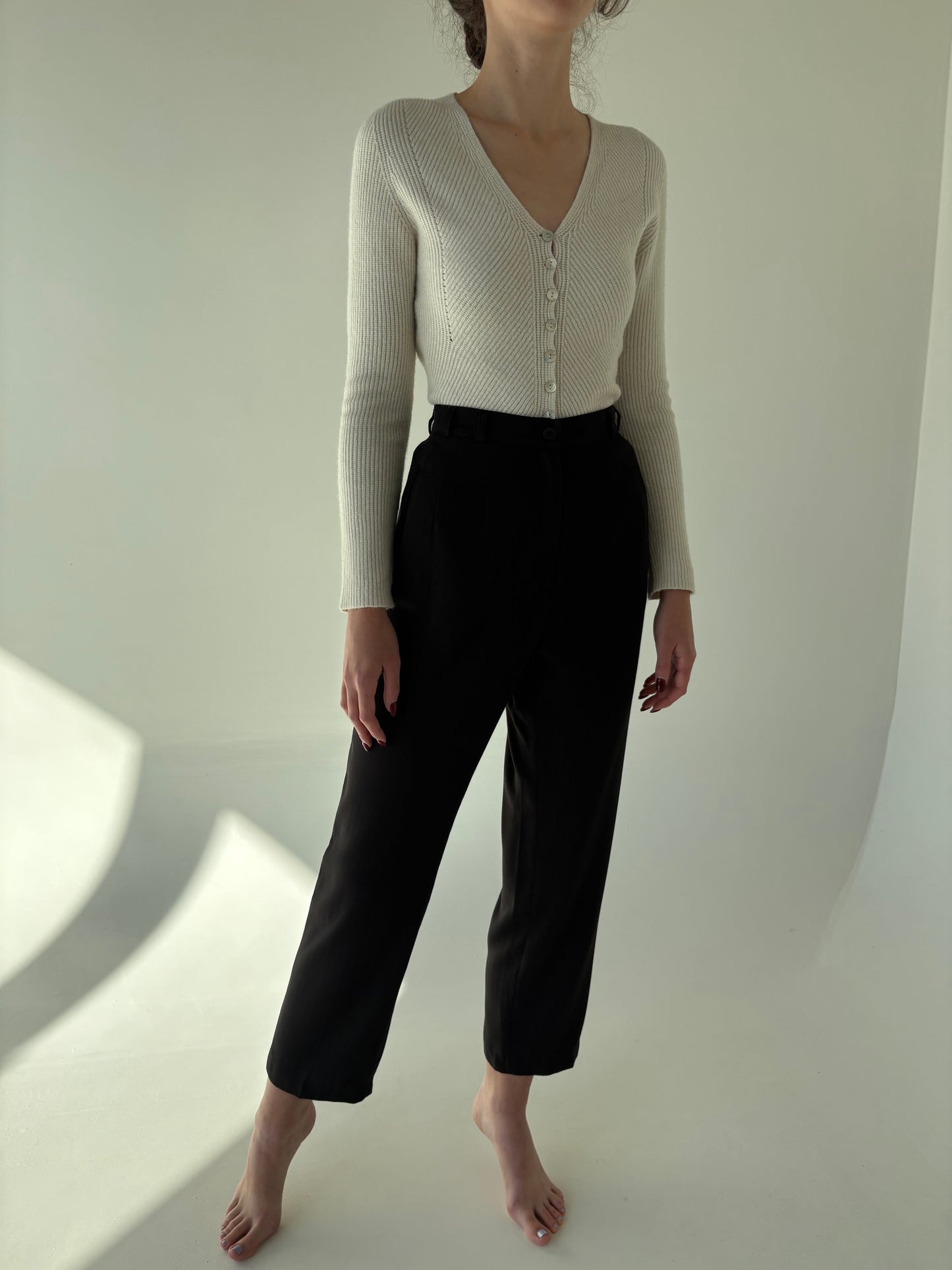 Pantaloni dark chocolate brown țigaretă din lana extrafina