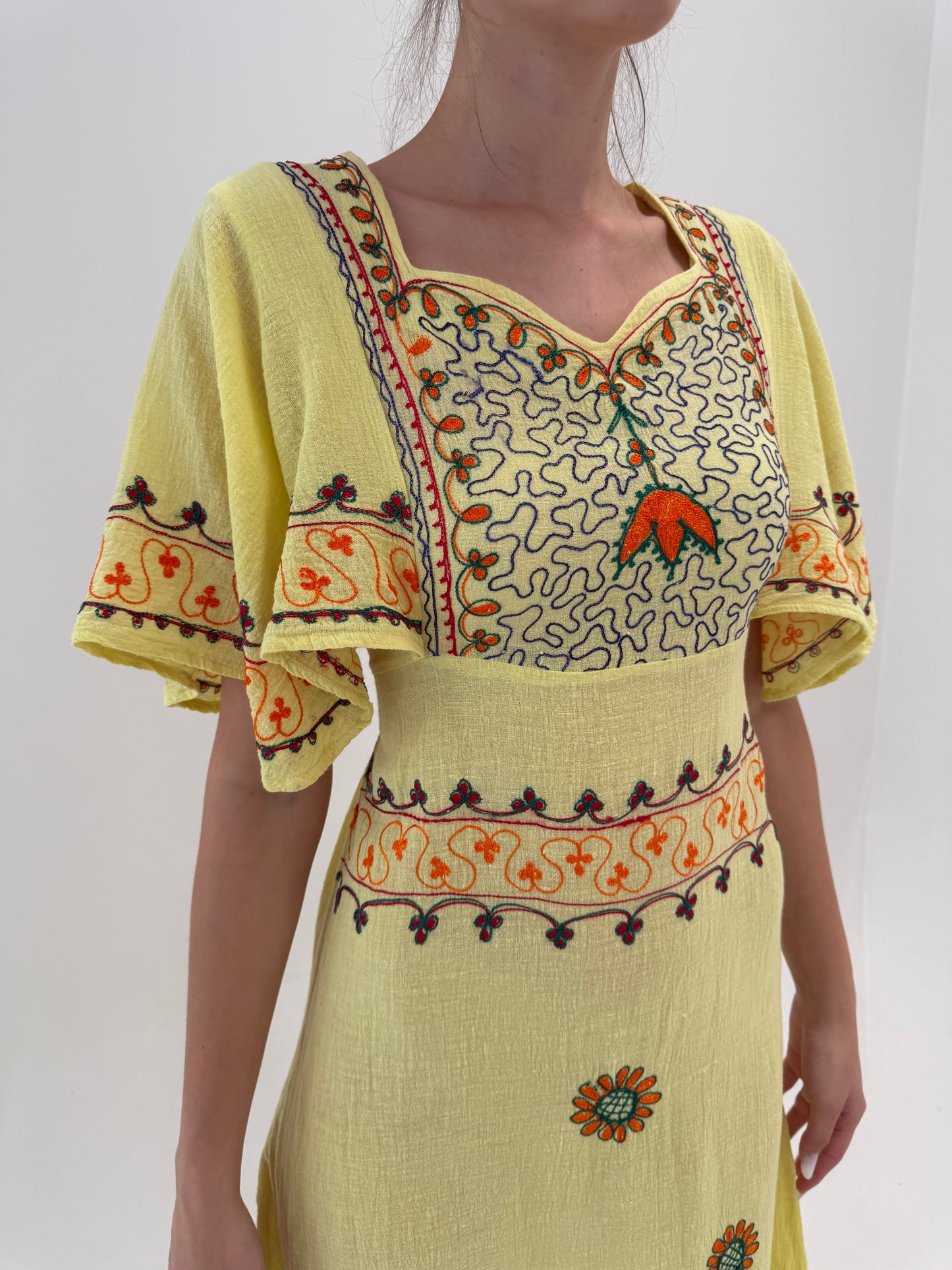 Rochie vintage maxi din pânză excepțională moale de bumbac cu broderie